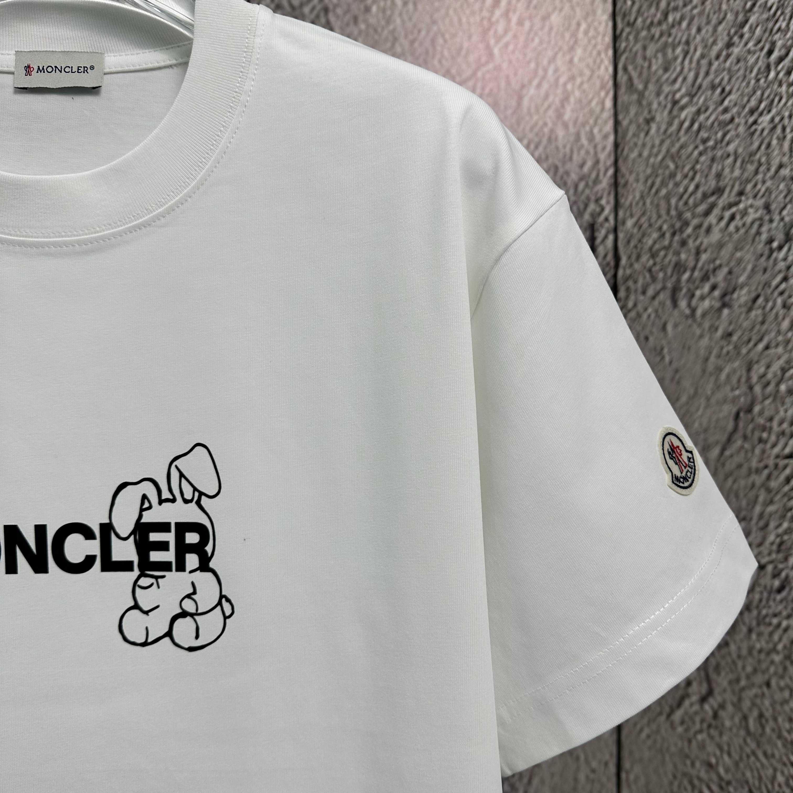 LuxluxHouse Best Quality Clothes T-shirt Moncler