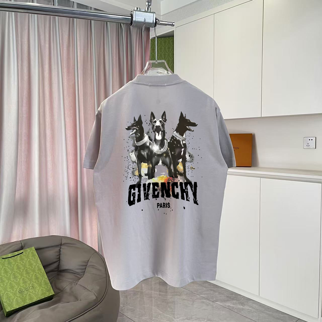 LuxluxHouse Best Quality Clothes Givenchy T-shirt