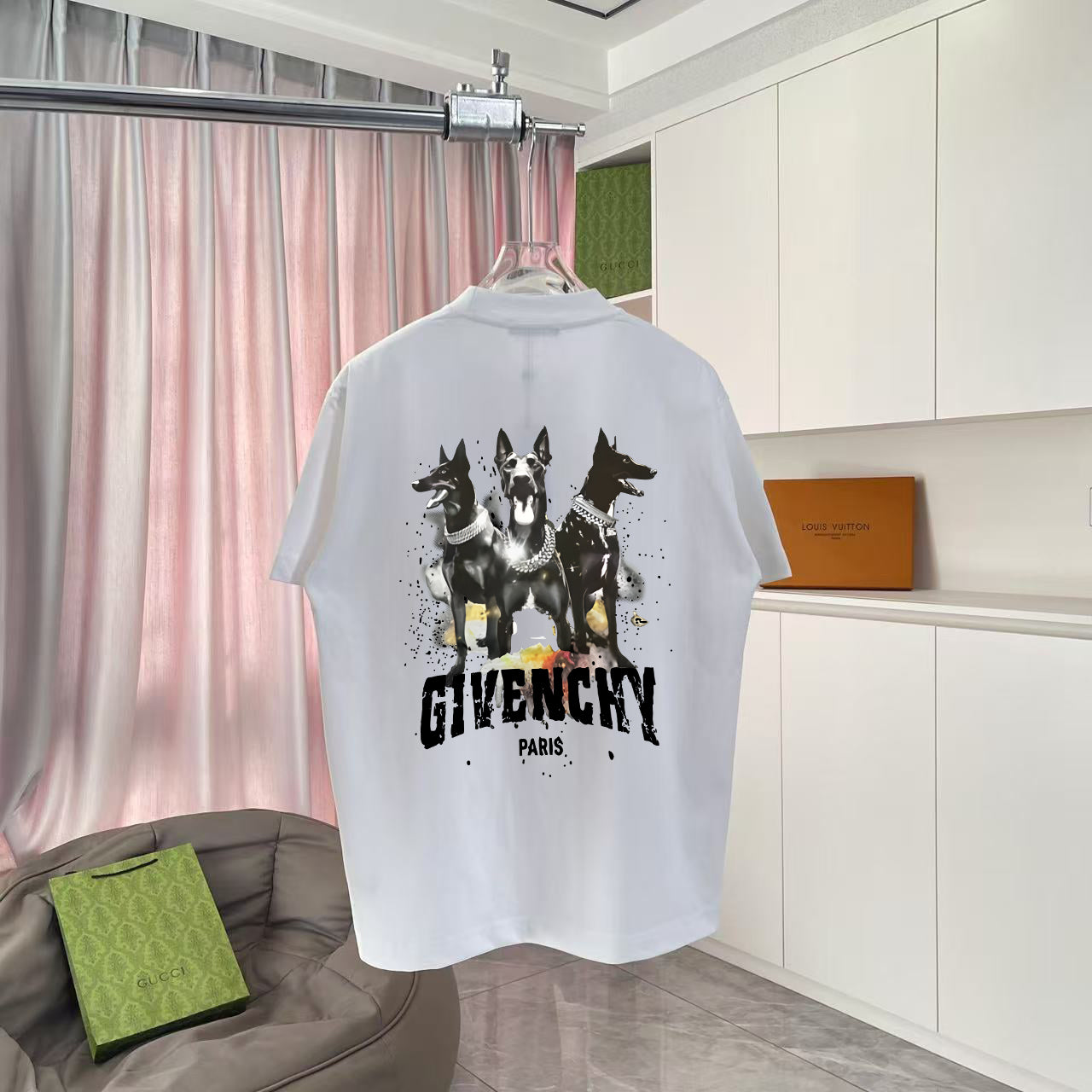LuxluxHouse Best Quality Clothes Givenchy T-shirt