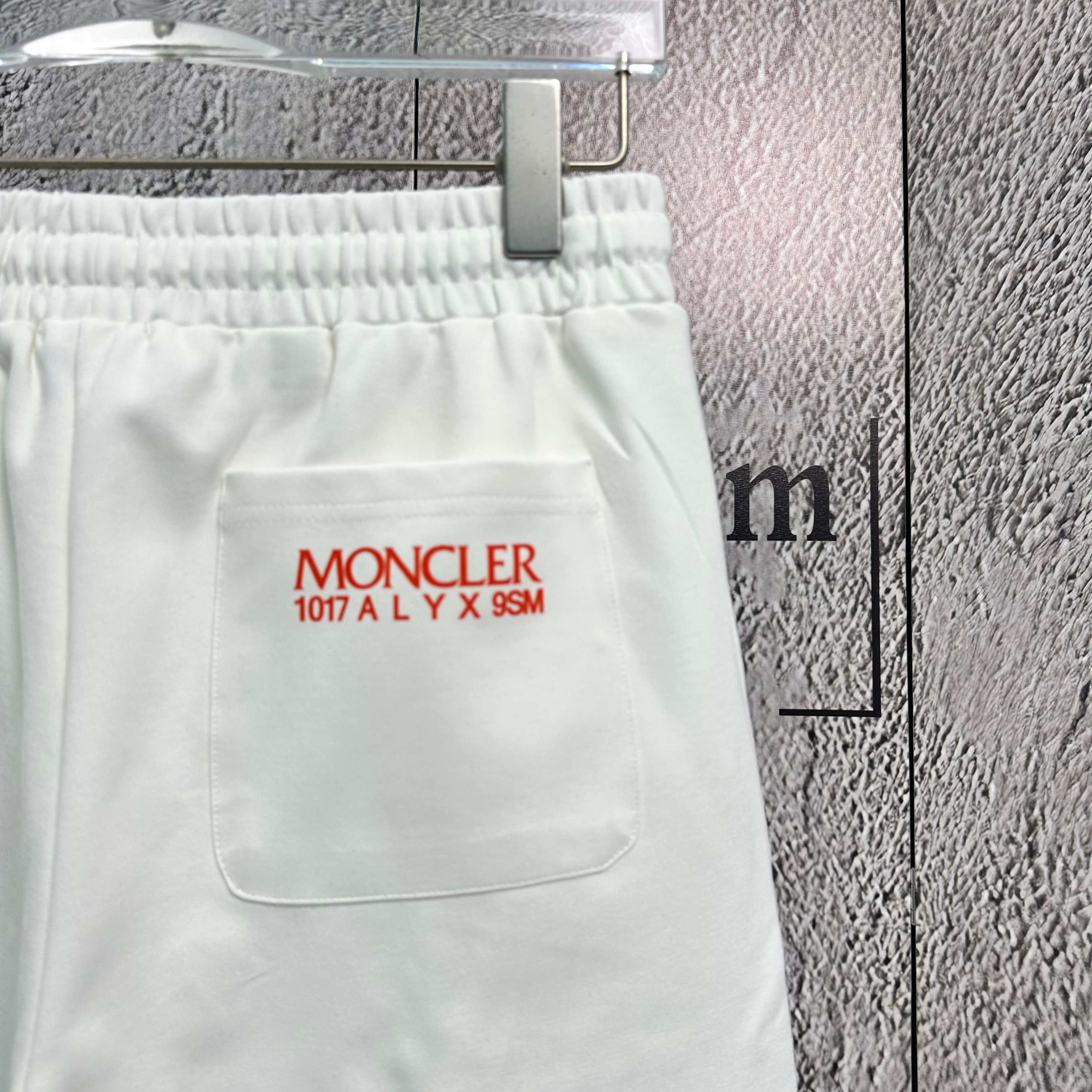 LuxluxHouse Best Quality Clothes T-shirt Moncler