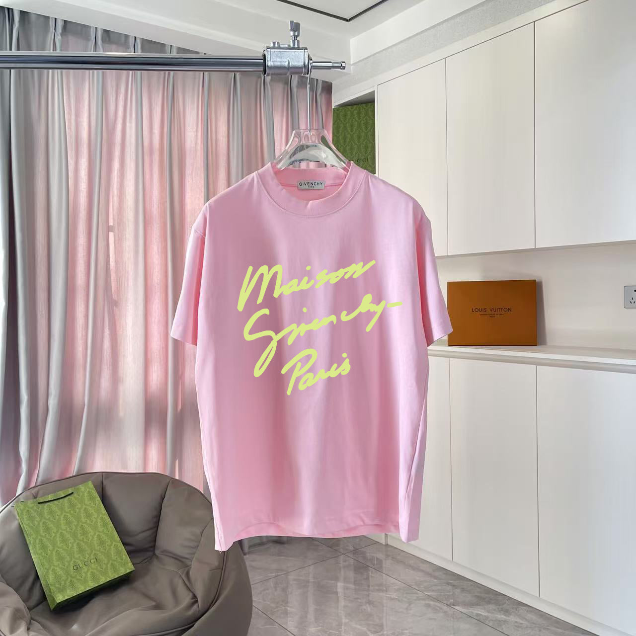 LuxluxHouse Best Quality Clothes Givenchy T-shirt
