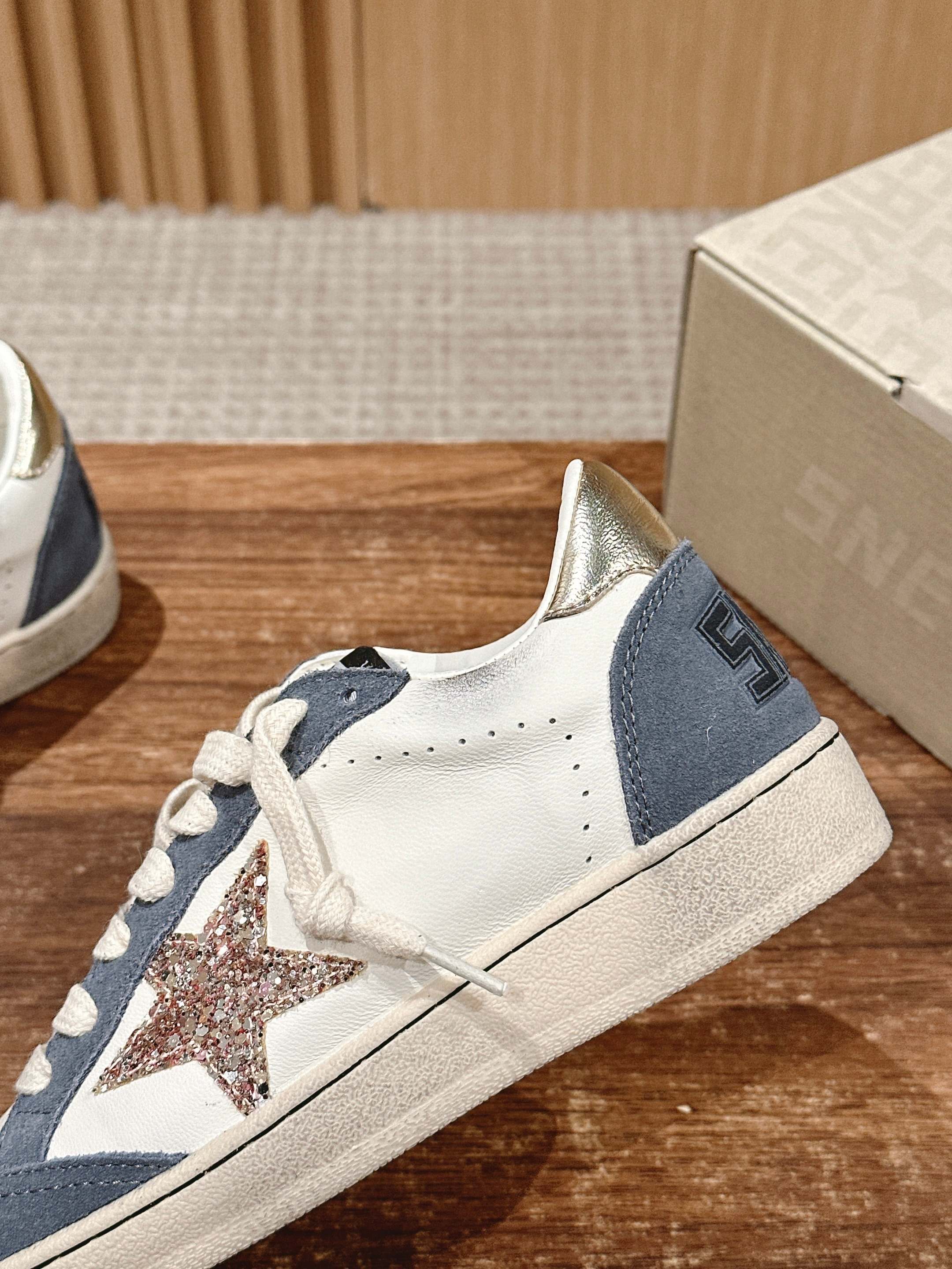 LuxluxHouse Best Quality Shoes Golden Goose