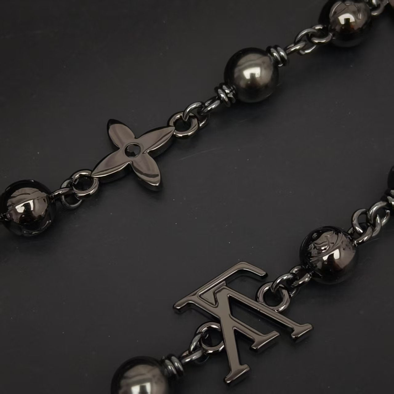 LuxluxHouse Best Quality Accessories Necklace Bracelet Louis Vuitton
