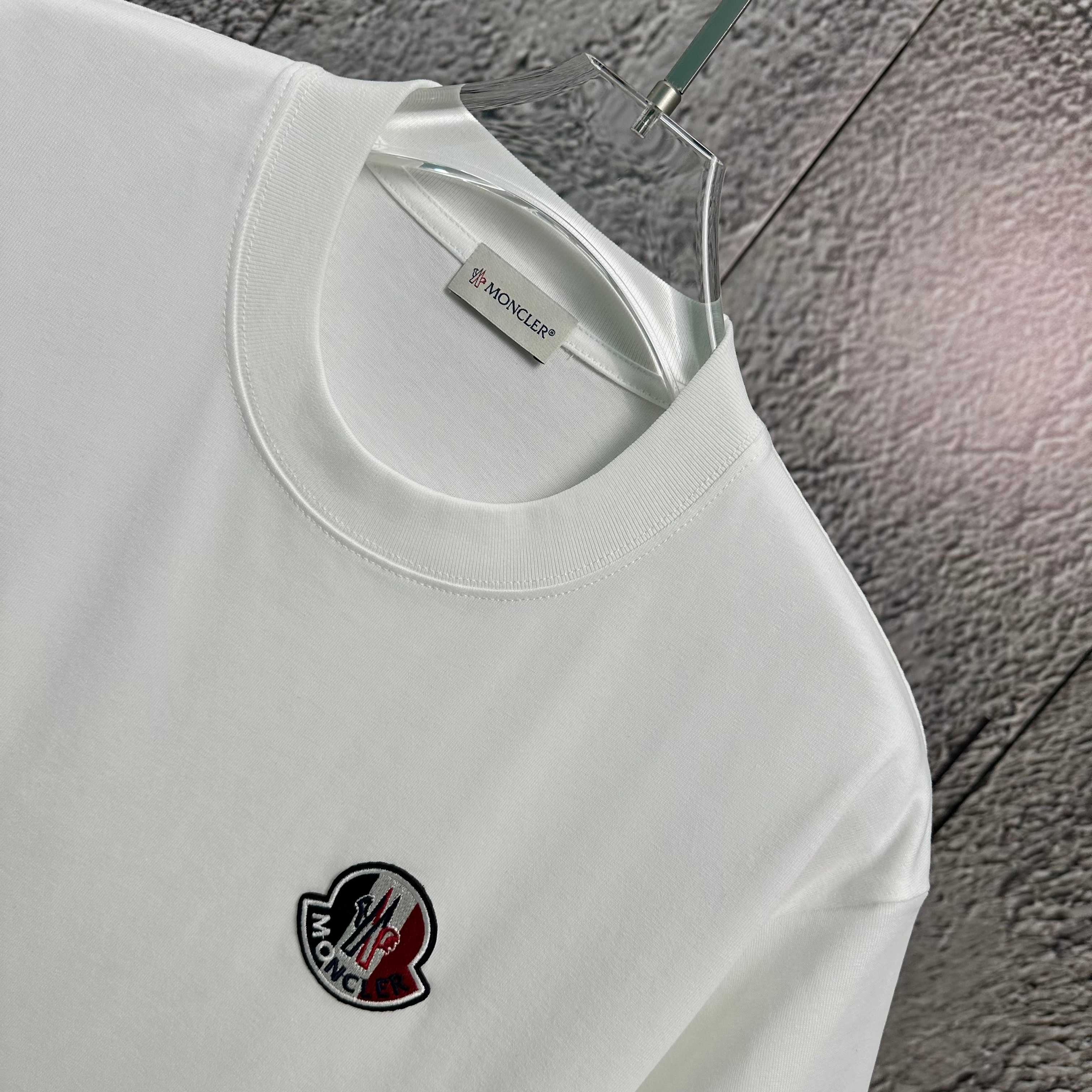 LuxluxHouse Best Quality Clothes T-shirt Moncler