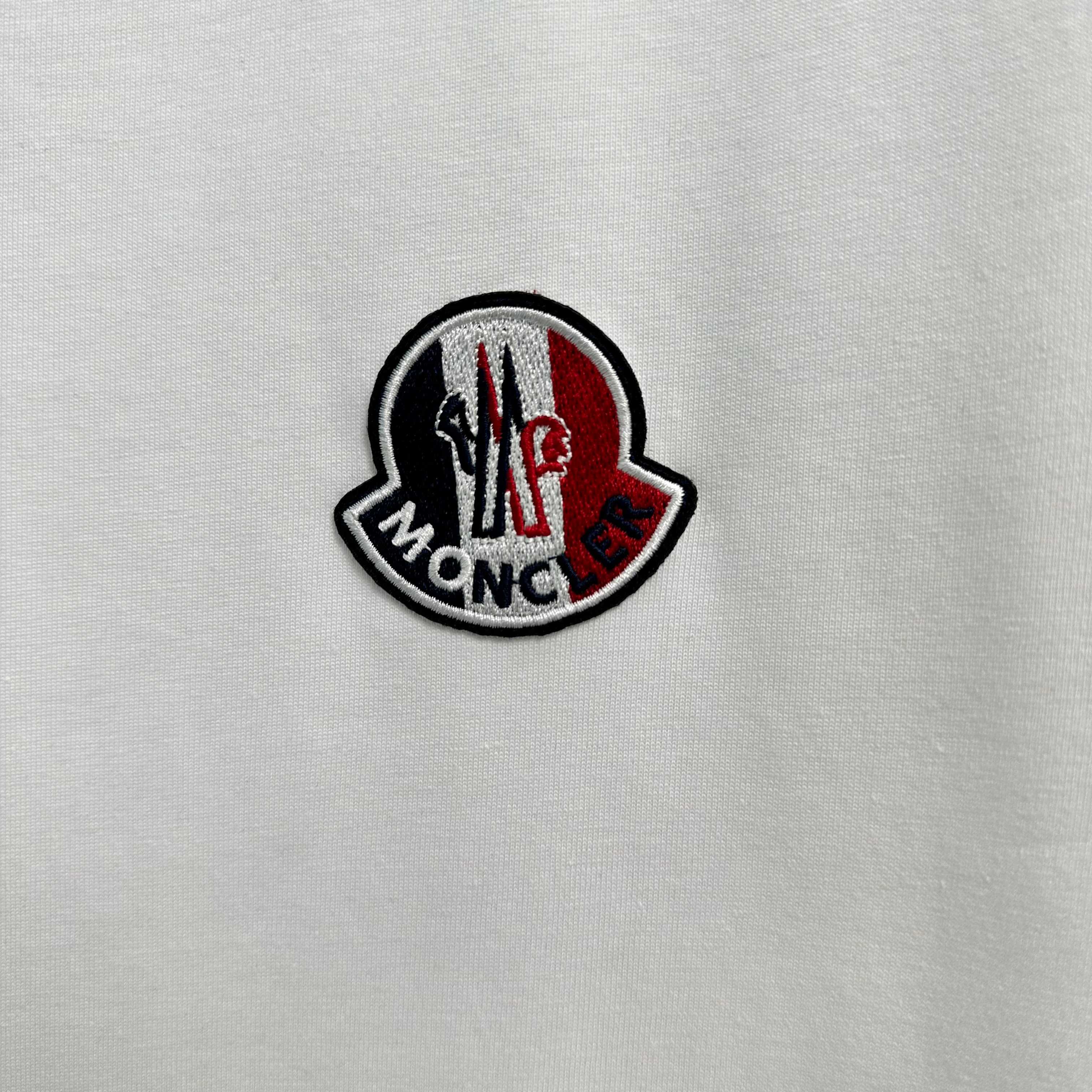 LuxluxHouse Best Quality Clothes T-shirt Moncler