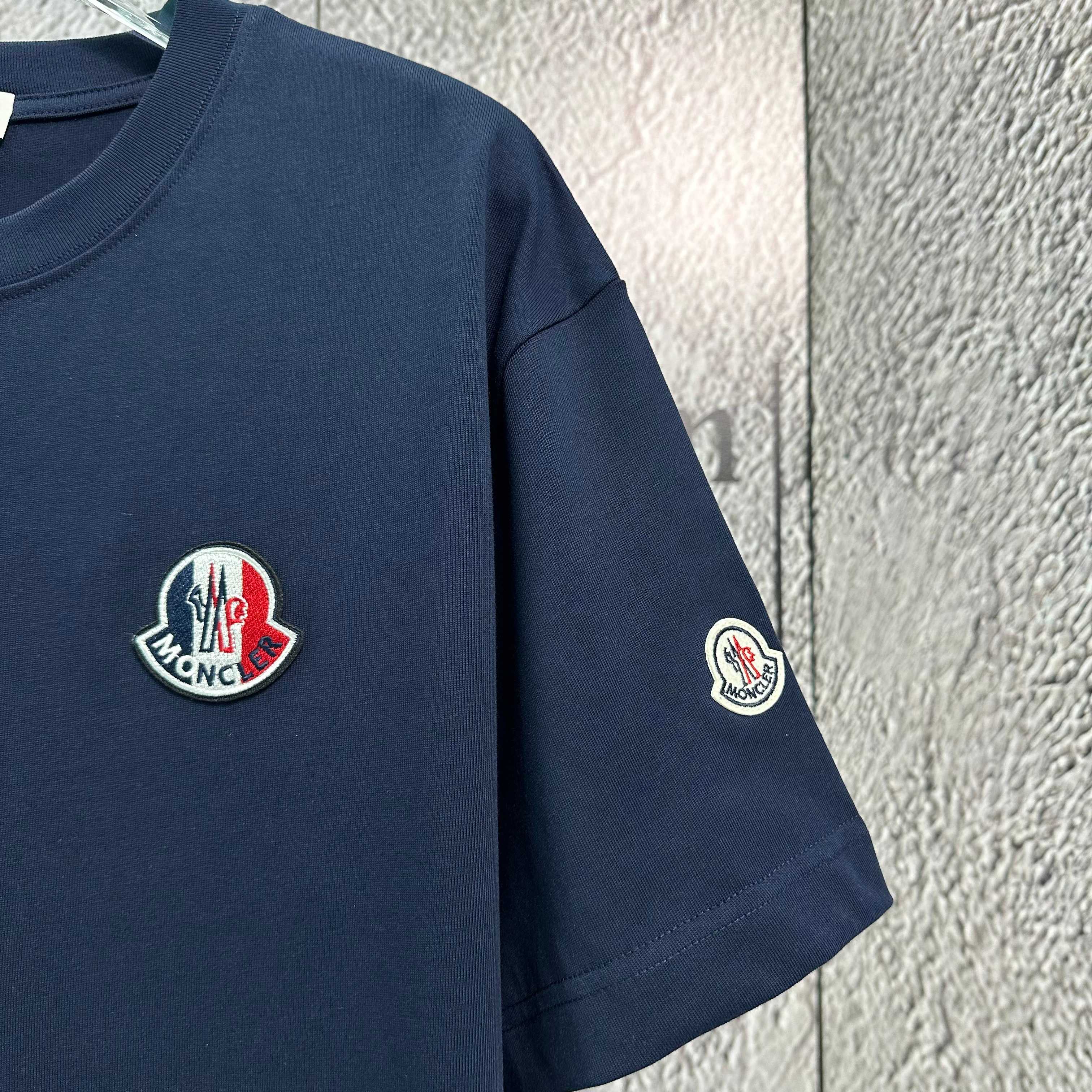 LuxluxHouse Best Quality Clothes T-shirt Moncler