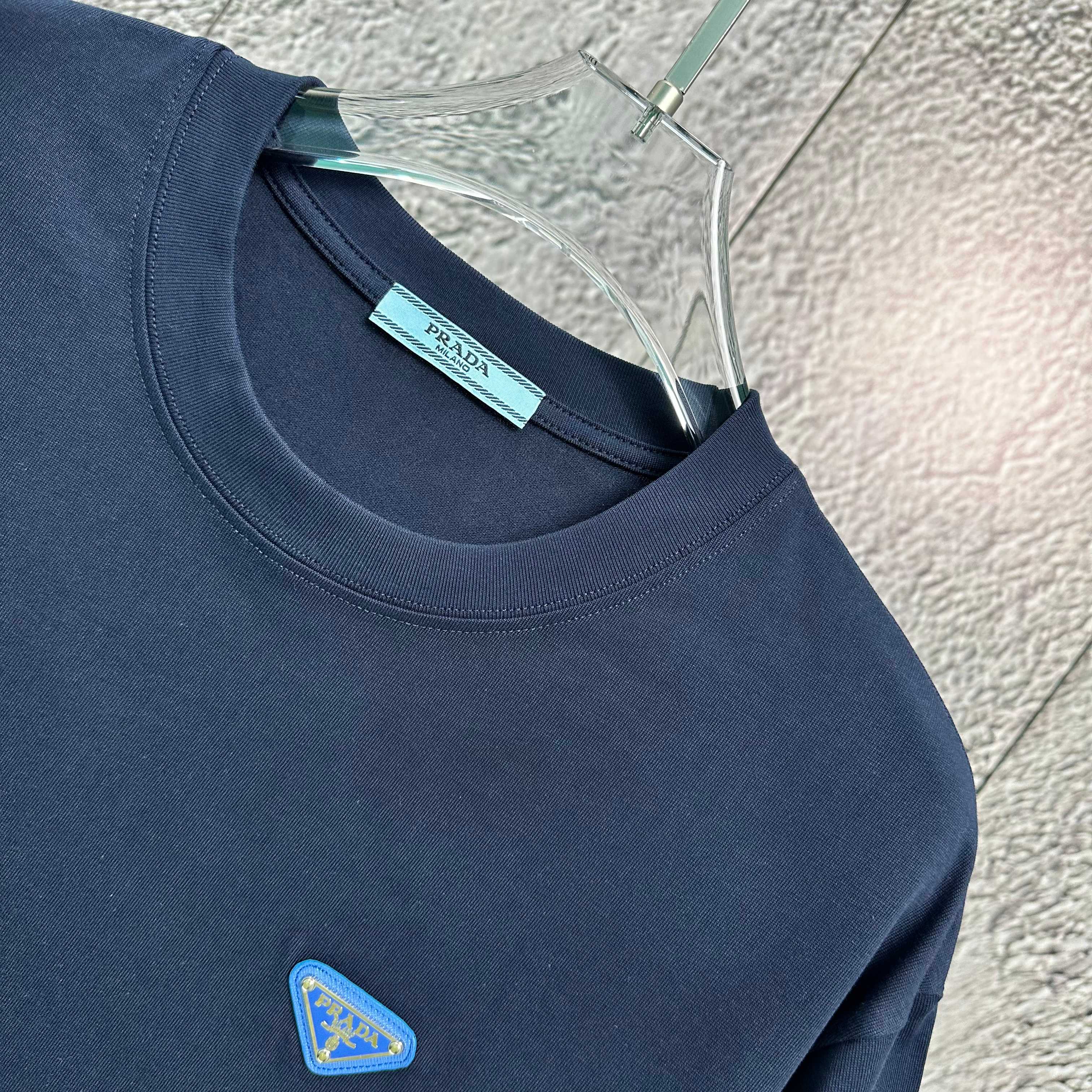 LuxluxHouse Best Quality Clothes T-shirt Prada