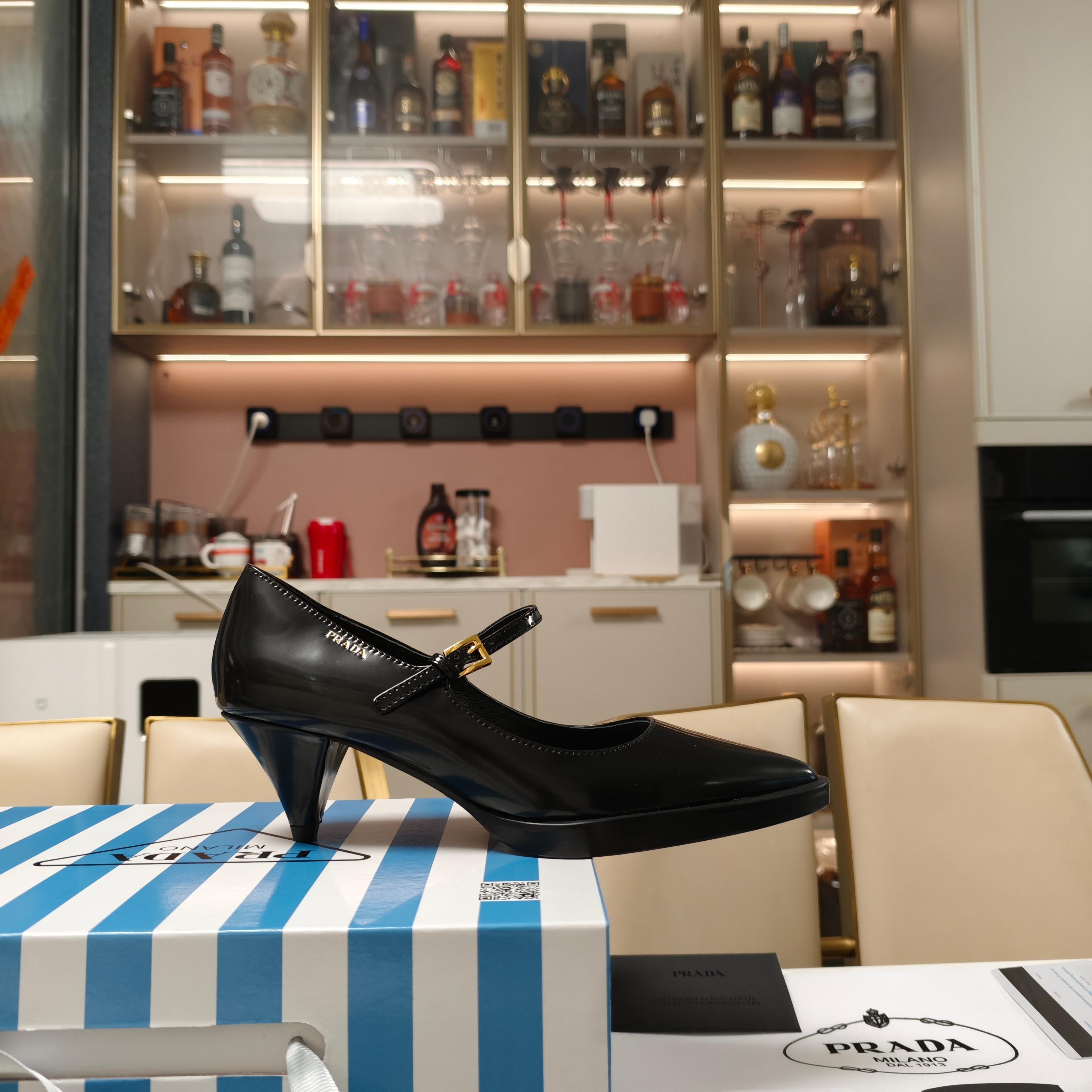 LuxluxHouse Best Quality Women Shoes Prada