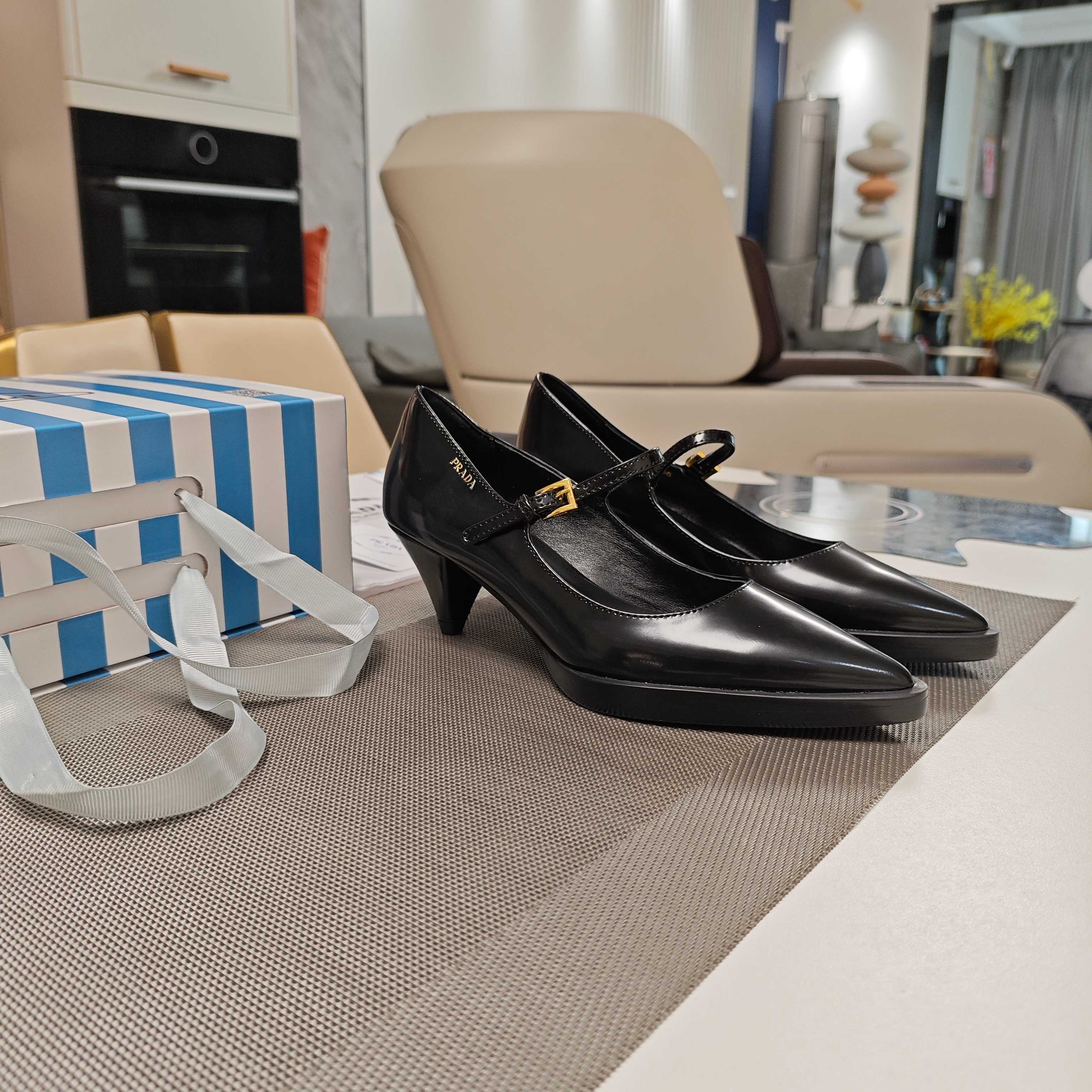 LuxluxHouse Best Quality Women Shoes Prada