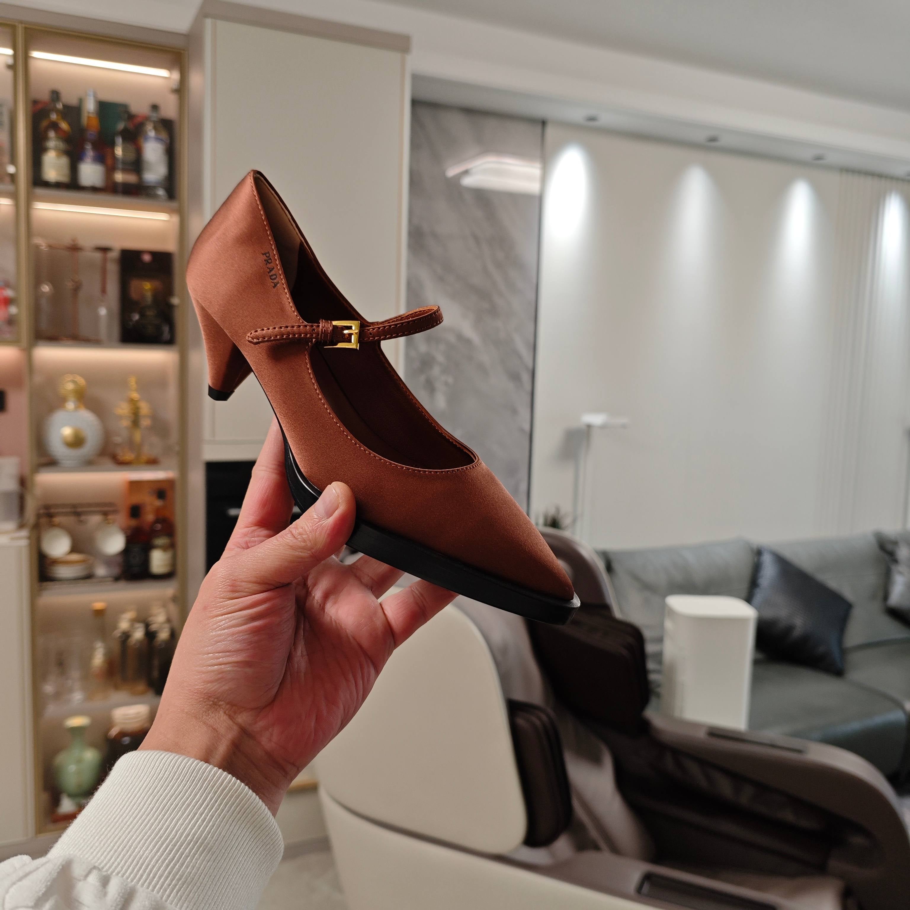 LuxluxHouse Best Quality Women Shoes Prada