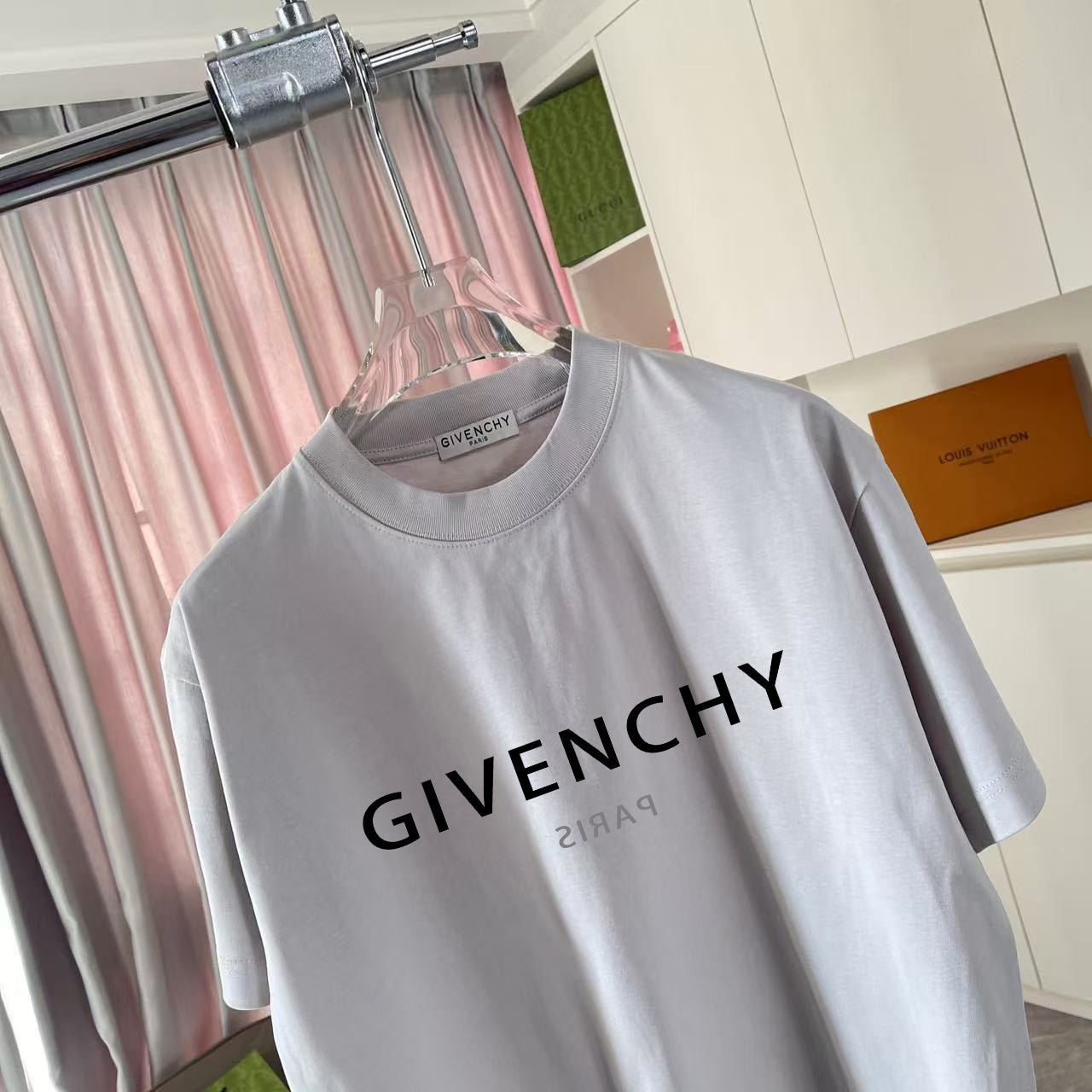 LuxluxHouse Best Quality Clothes Givenchy T-shirt
