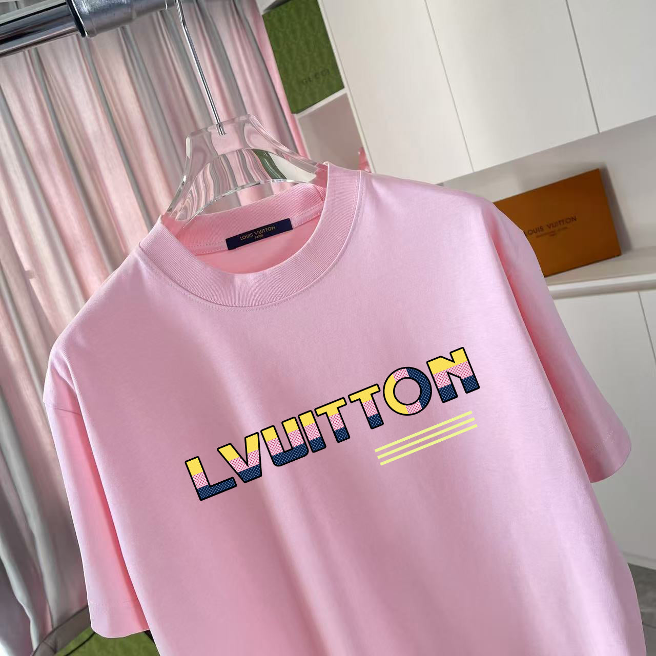 LuxluxHouse Best Quality Clothes T-shirt Louis Vuitton