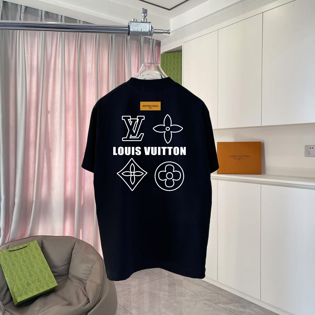 LuxluxHouse Best Quality Clothes T-shirt Louis Vuitton