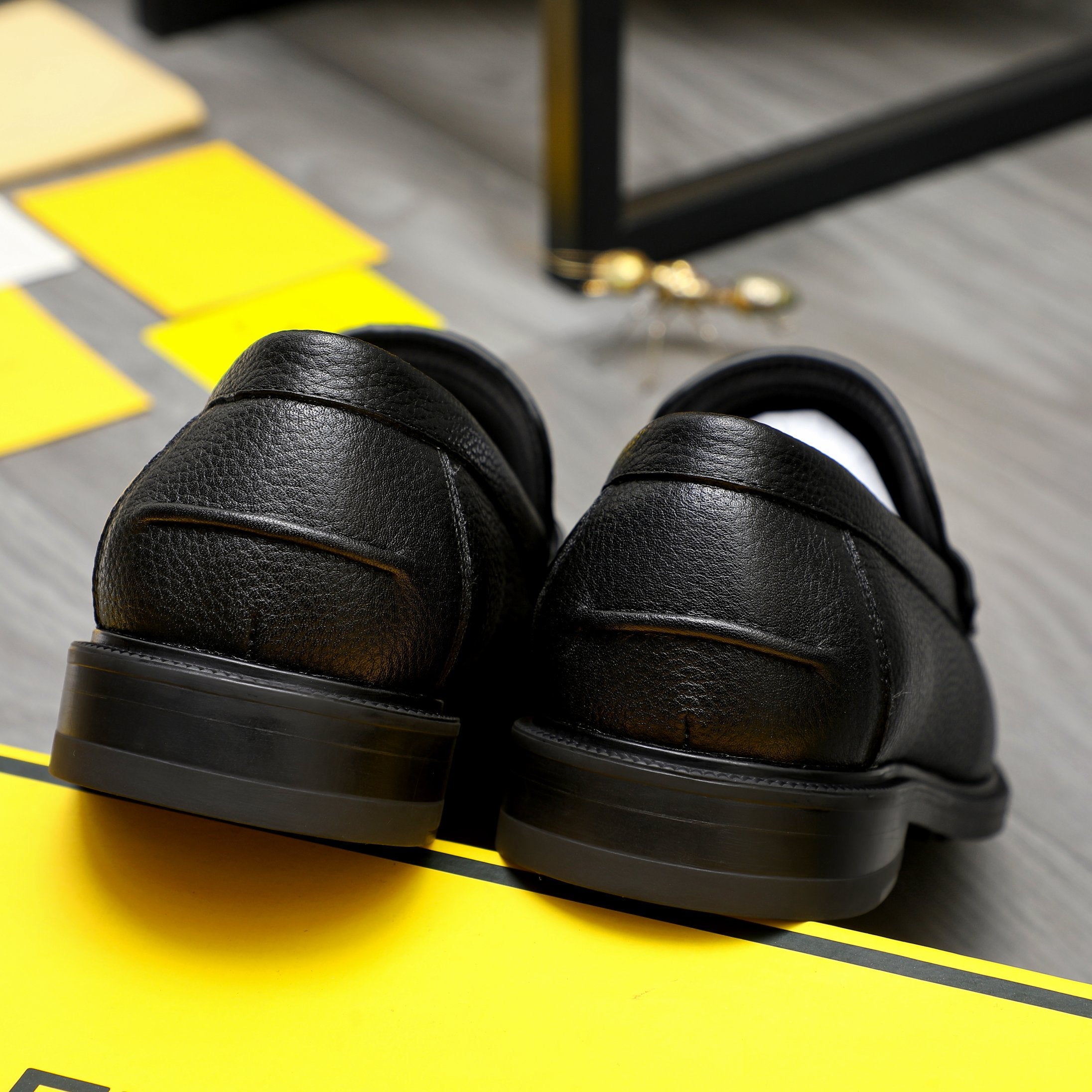 LuxluxHouse Best Quality Shoes Fendi