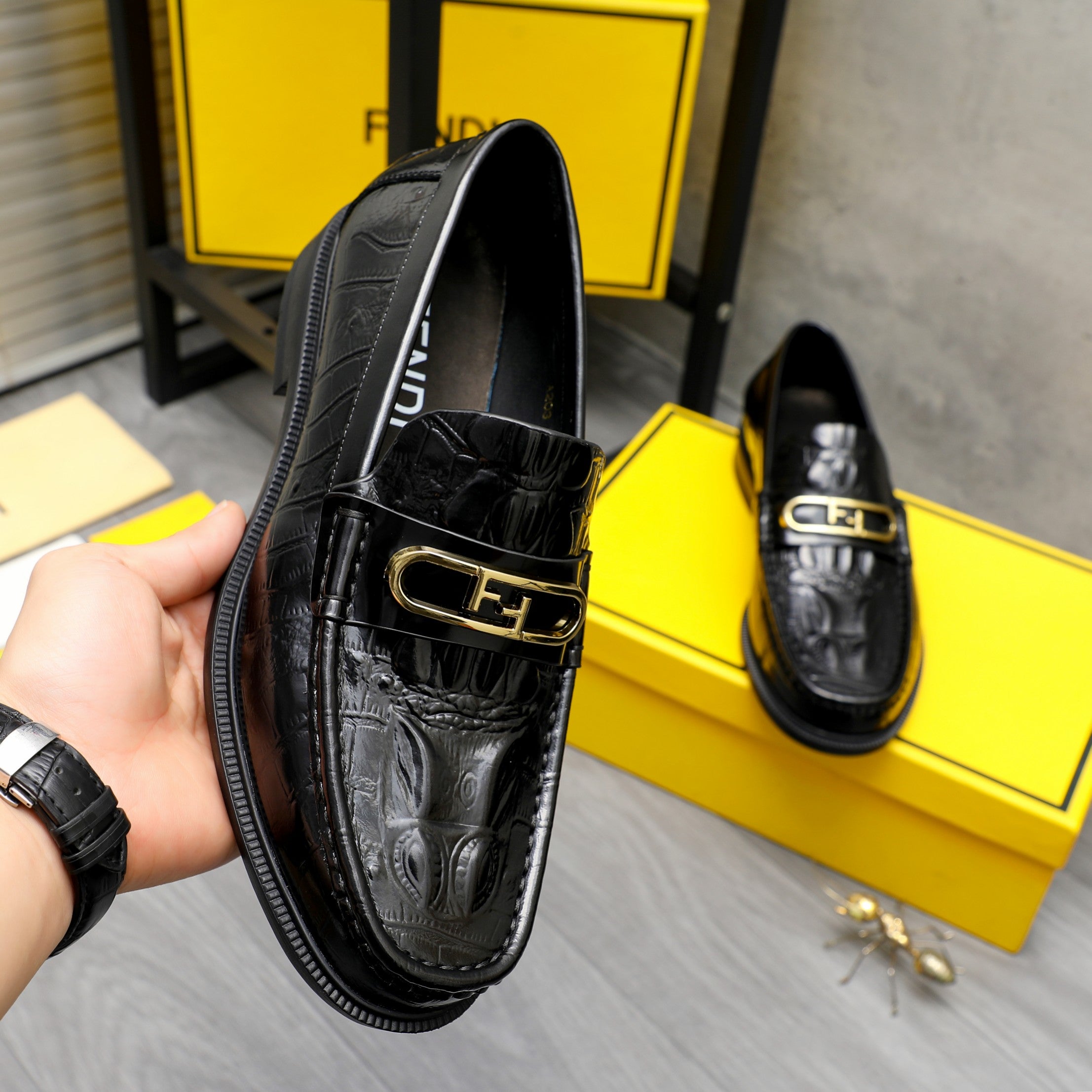 LuxluxHouse Best Quality Shoes Fendi