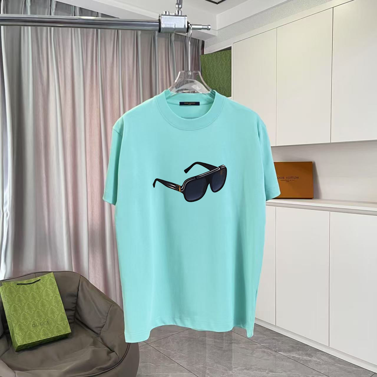 LuxluxHouse Best Quality Clothes T-shirt Louis Vuitton