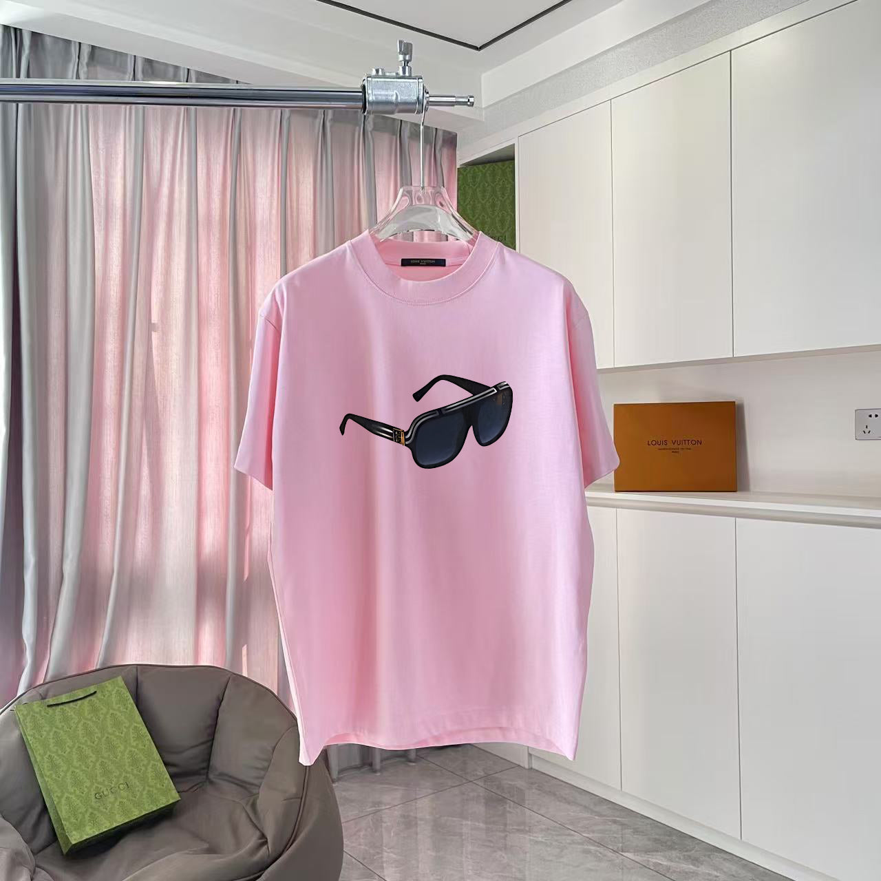 LuxluxHouse Best Quality Clothes T-shirt Louis Vuitton