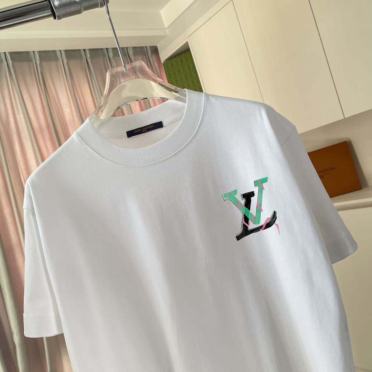 LuxluxHouse Best Quality Clothes T-shirt Louis Vuitton