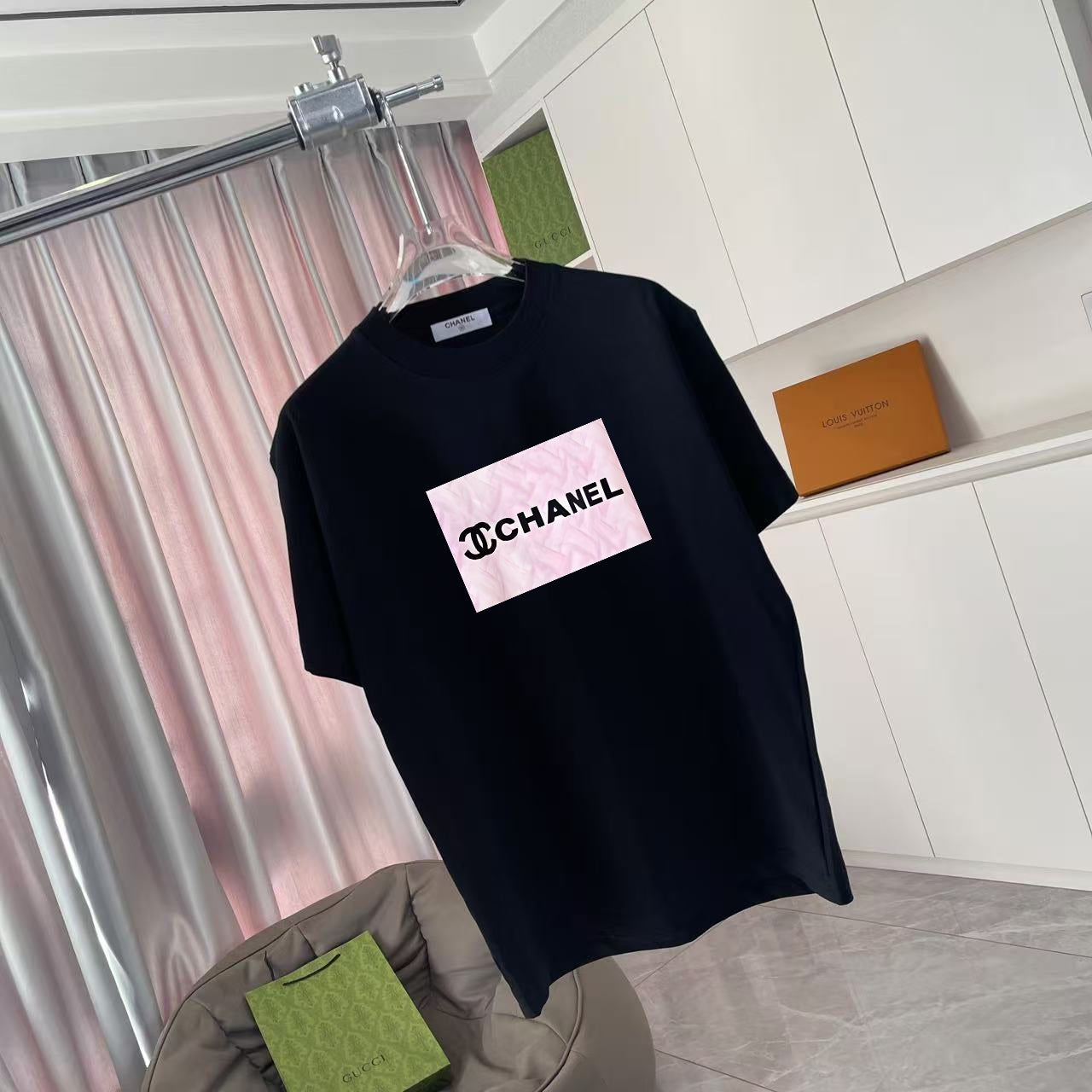 LuxluxHouse Best Quality Clothes T-shirt Chanel & Maison Margiela