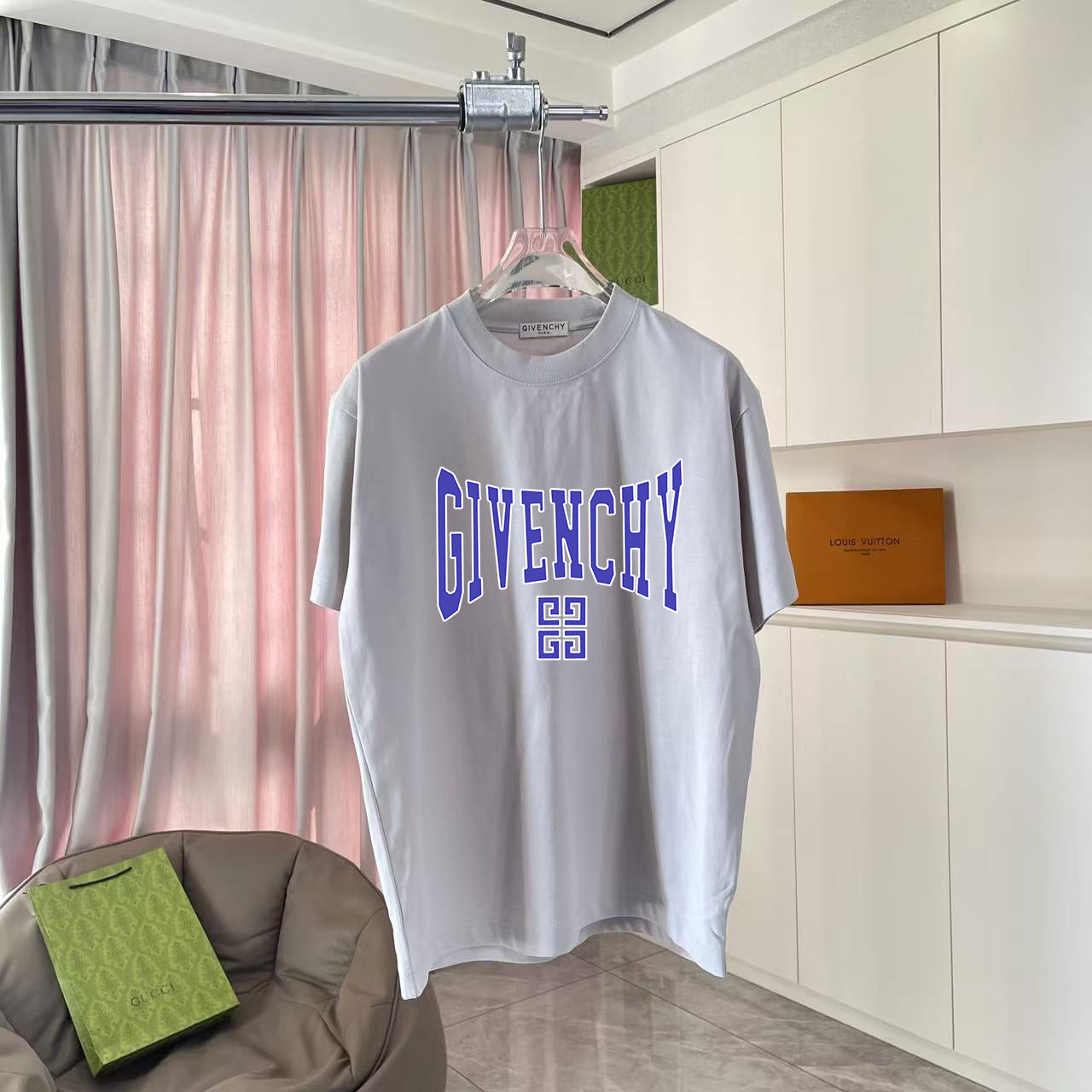 LuxluxHouse Best Quality Clothes Givenchy T-shirt