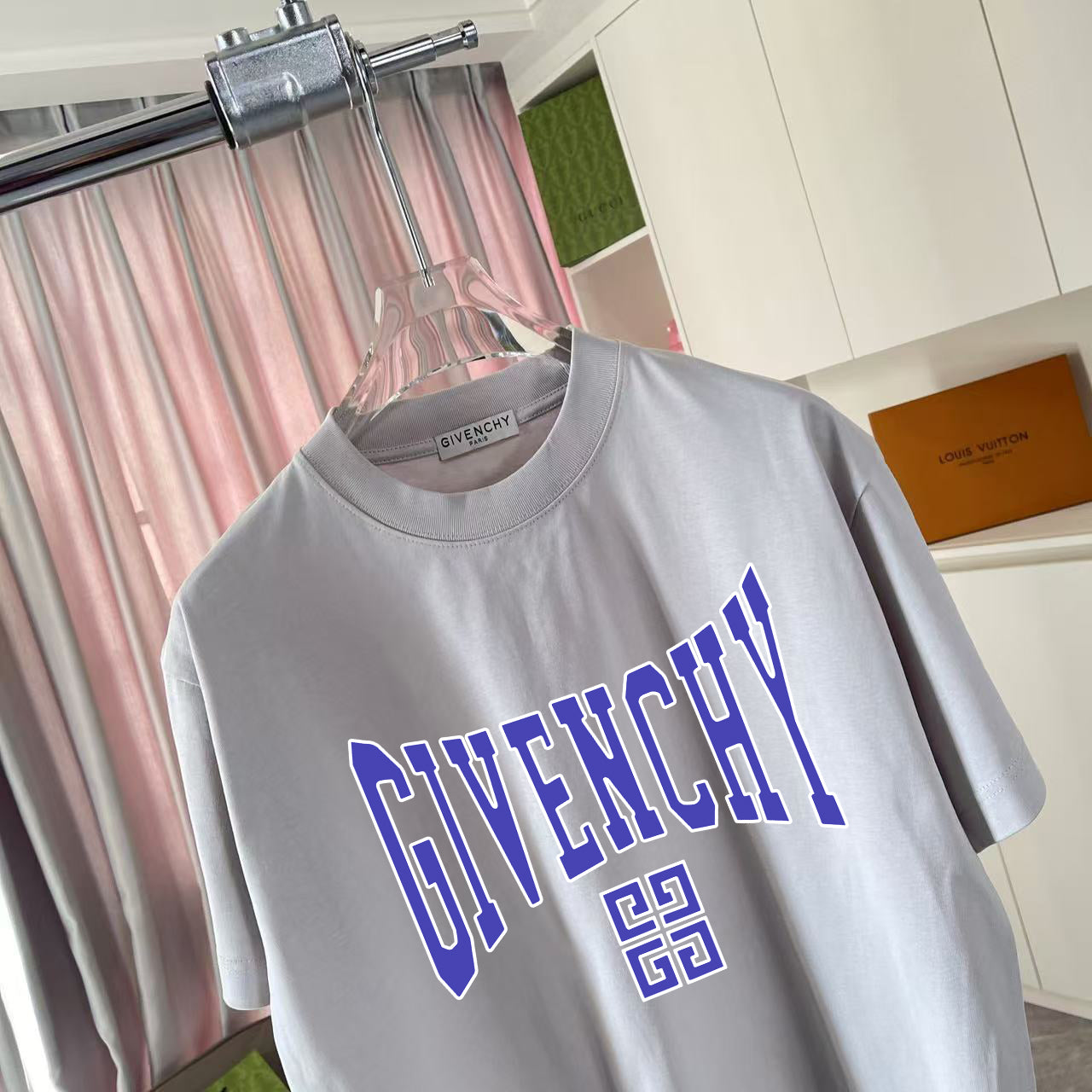 LuxluxHouse Best Quality Clothes Givenchy T-shirt