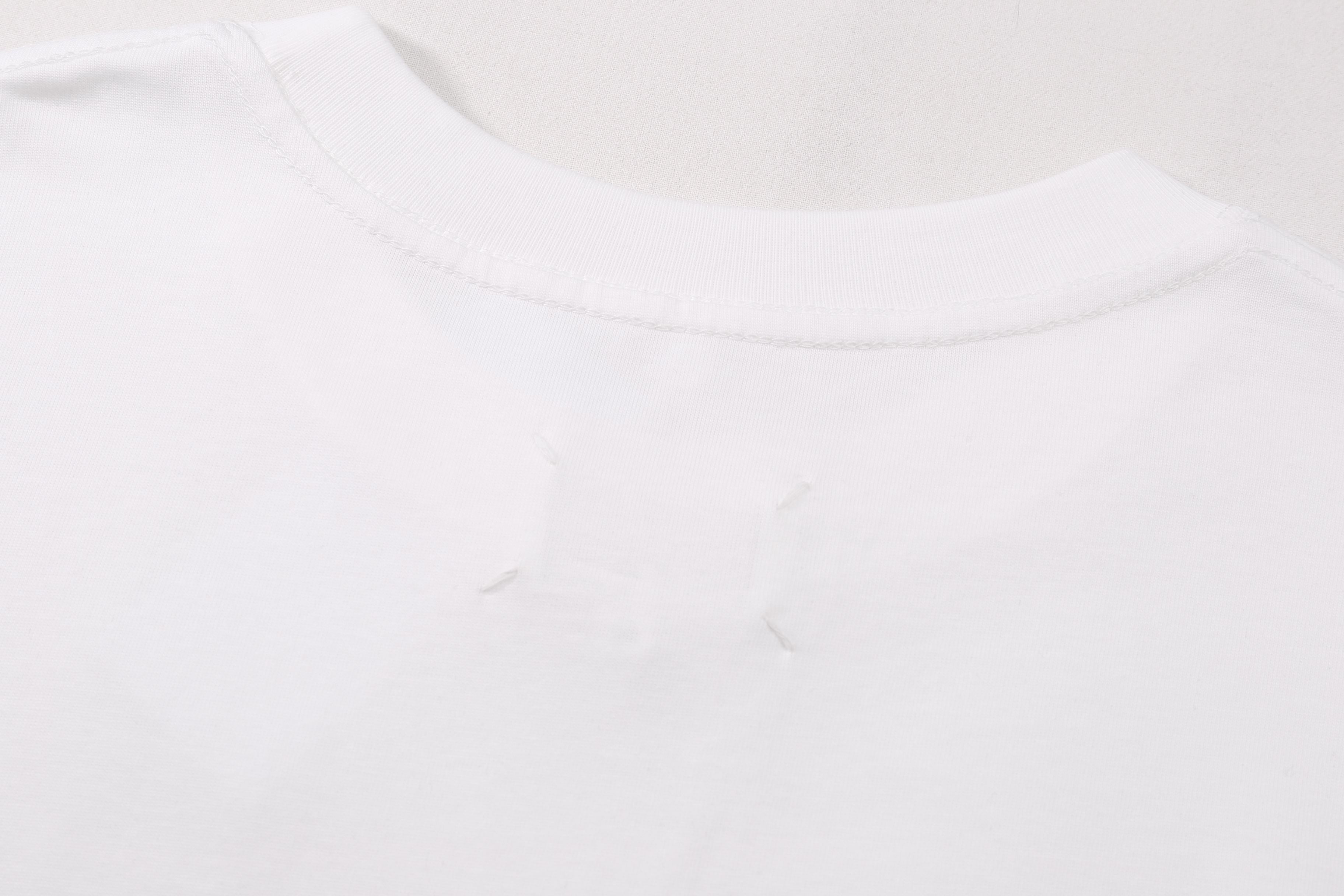 LuxluxHouse Best Quality Clothes T-shirt Chanel & Maison Margiela