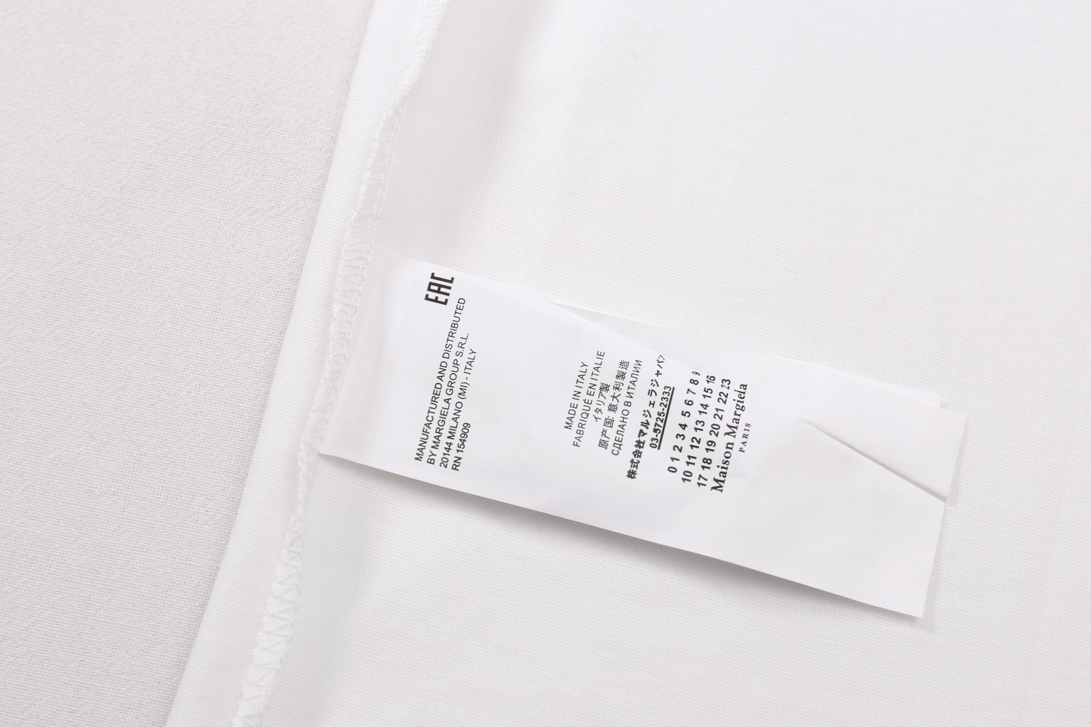 LuxluxHouse Best Quality Clothes T-shirt Chanel & Maison Margiela