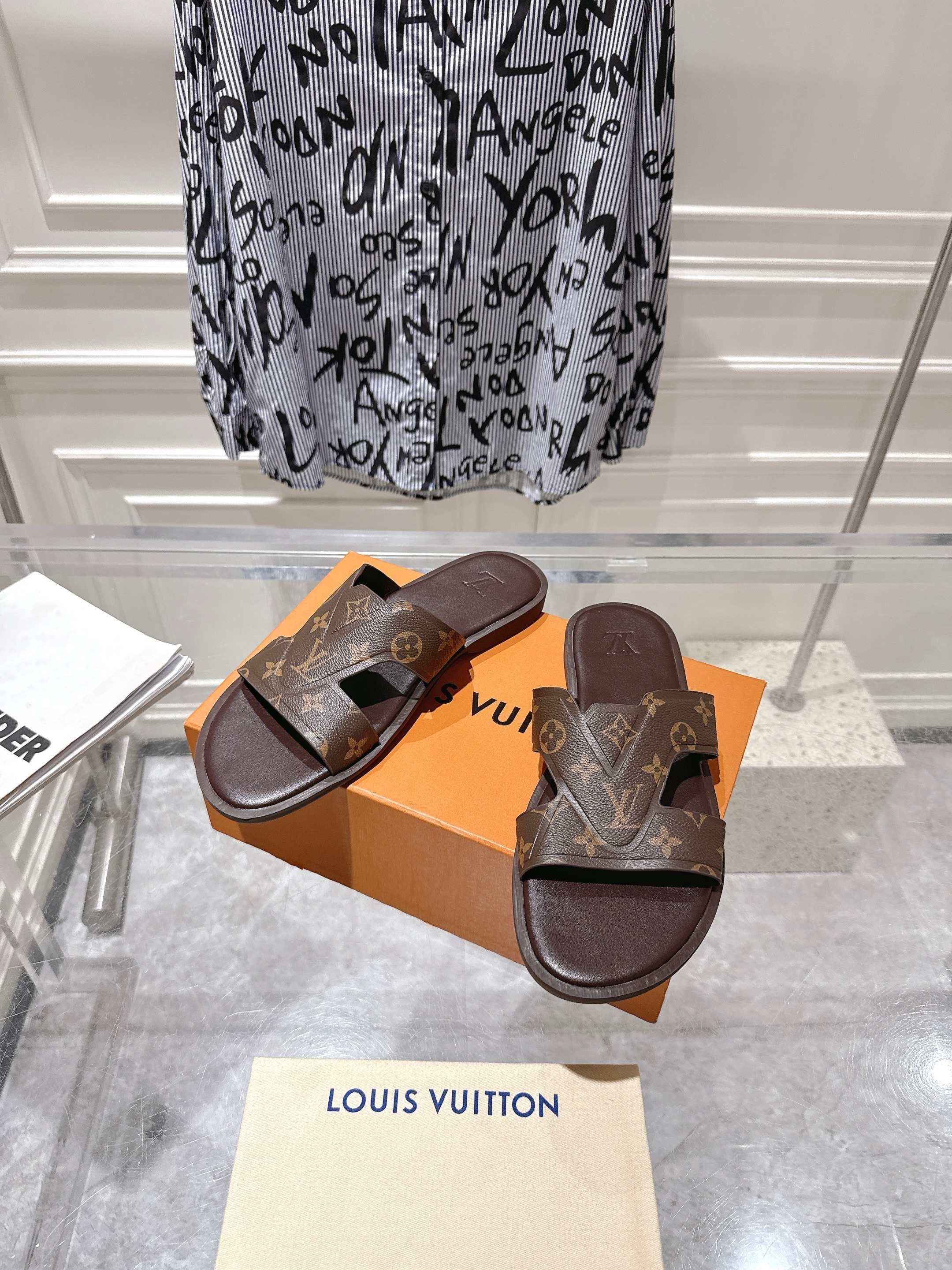 LuxluxHouse Best Quality Sandals Louis Vuitton