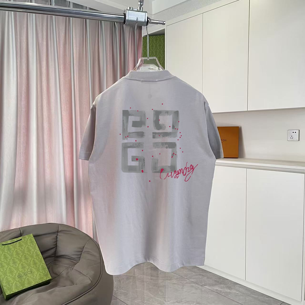 LuxluxHouse Best Quality Clothes Givenchy T-shirt