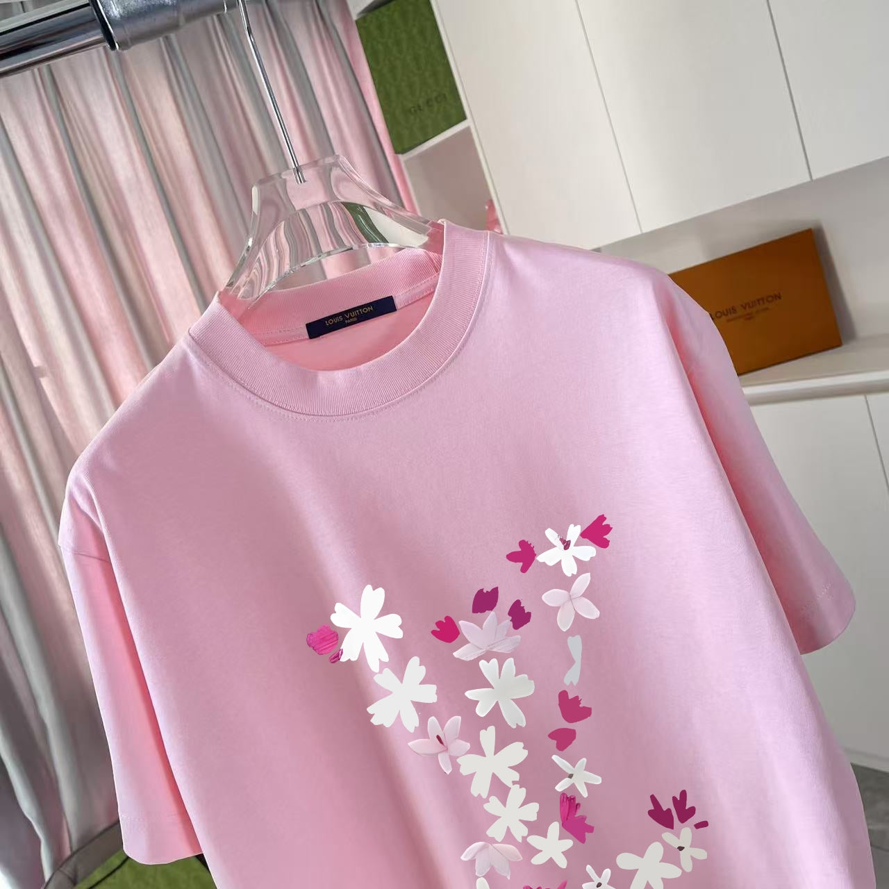 LuxluxHouse Best Quality Clothes T-shirt Louis Vuitton