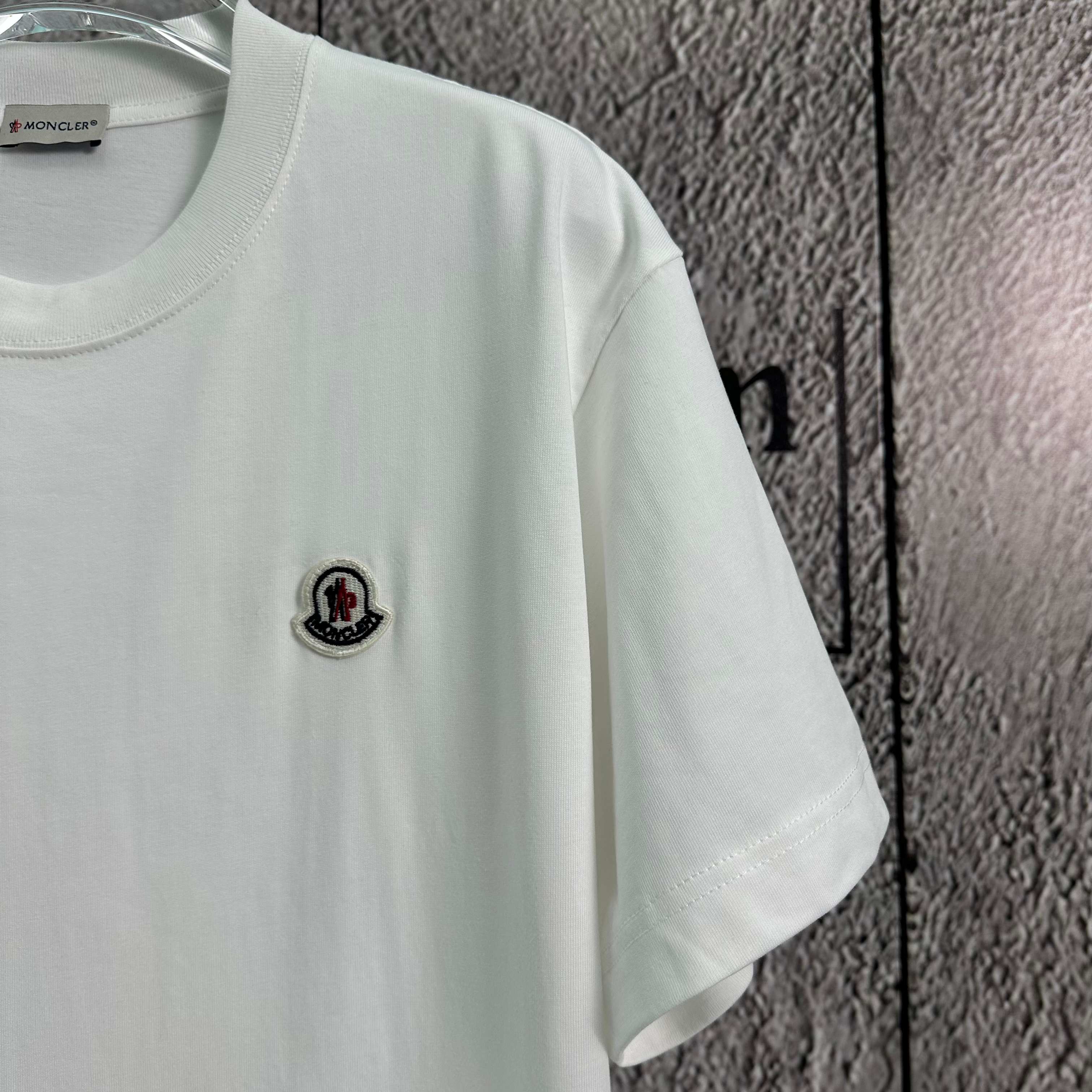 LuxluxHouse Best Quality Clothes T-shirt Moncler