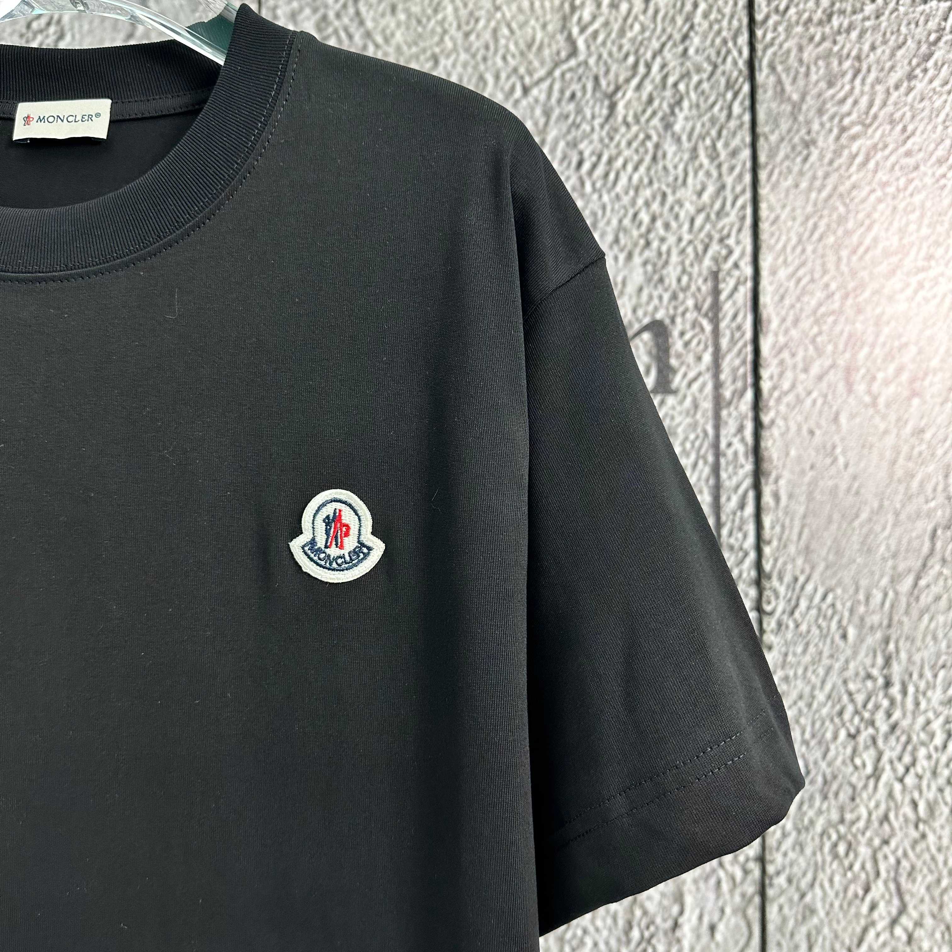 LuxluxHouse Best Quality Clothes T-shirt Moncler