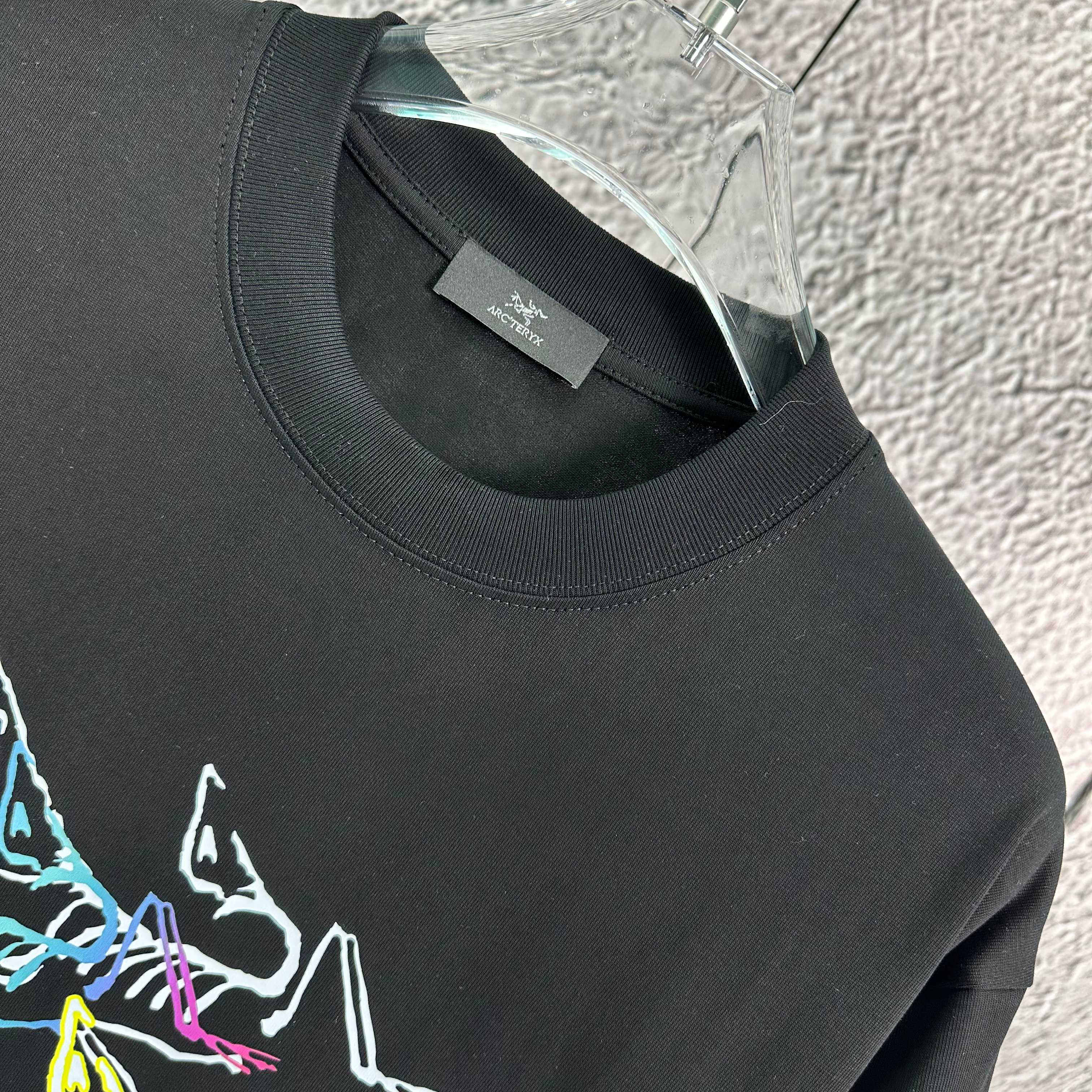 LuxluxHouse Best Quality Clothes T-shirt Arcteryx