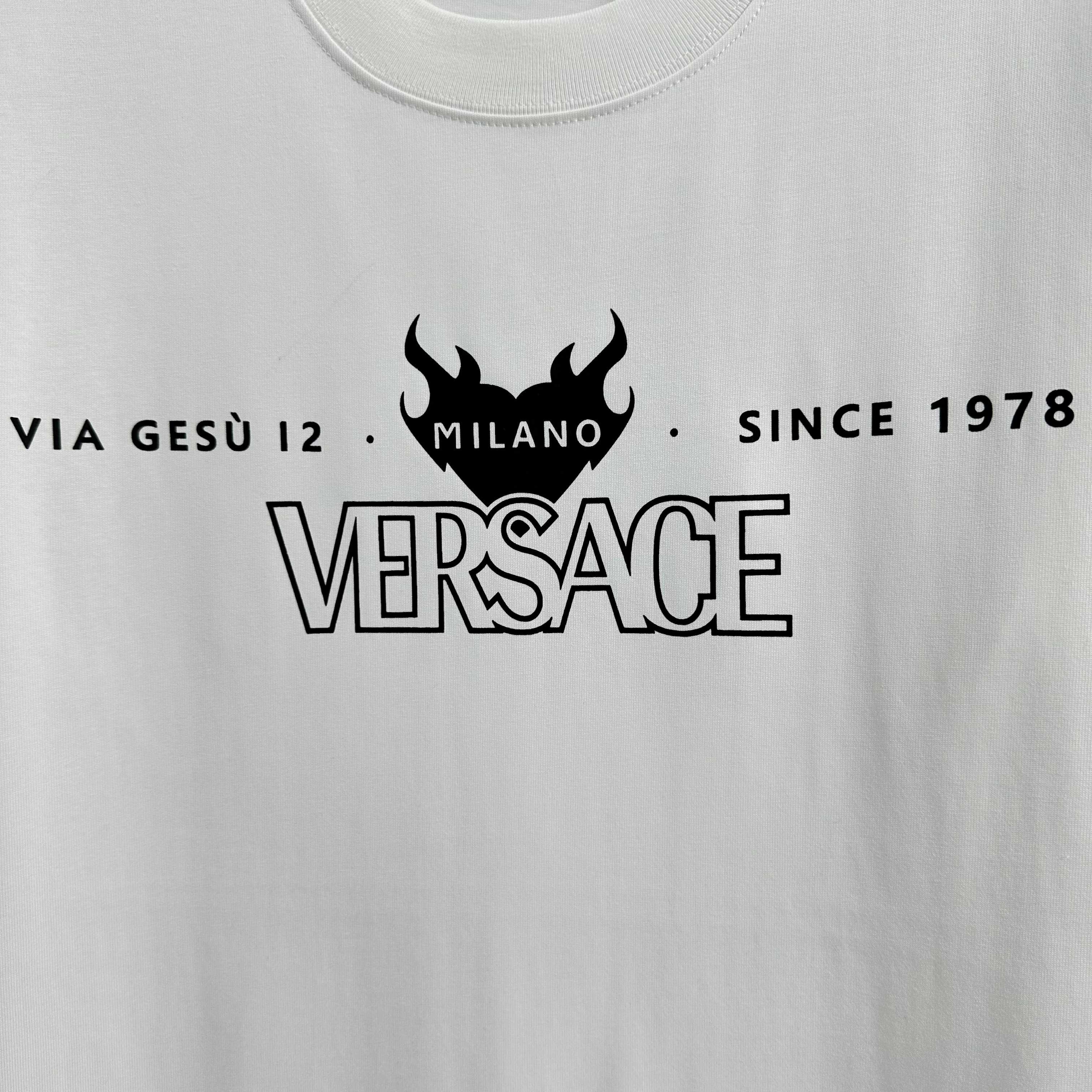 LuxluxHouse Best Quality Clothes Versace T-shirt