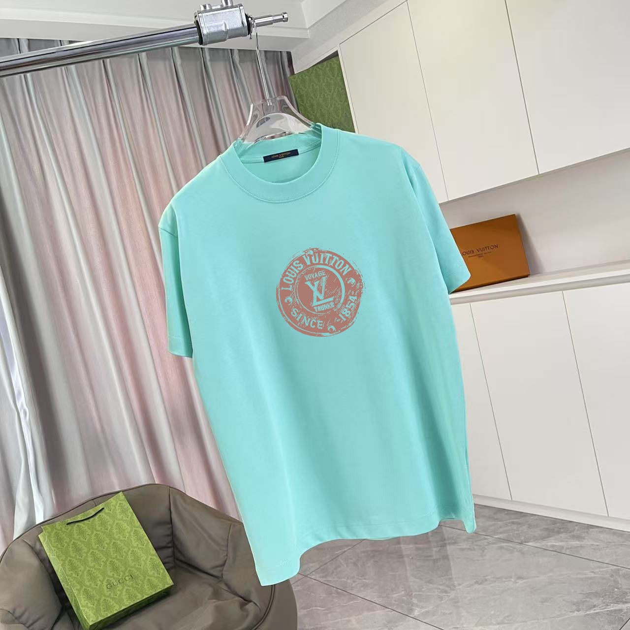 LuxluxHouse Best Quality Clothes T-shirt Louis Vuitton