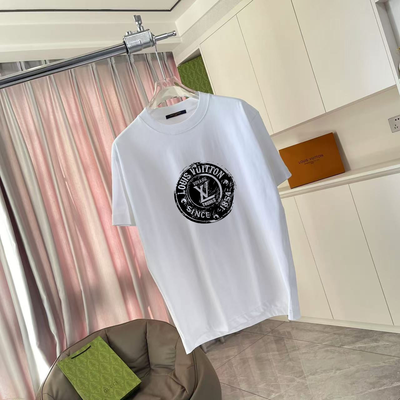 LuxluxHouse Best Quality Clothes T-shirt Louis Vuitton