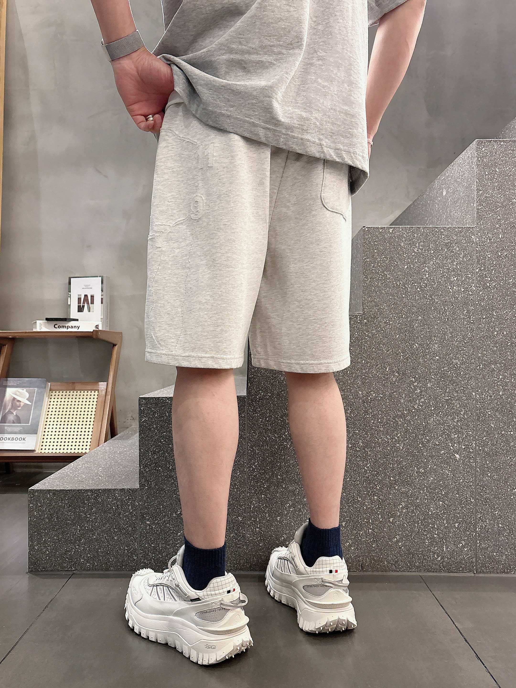 LuxluxHouse Best Quality Clothes Pants Chanel & Maison Margiela