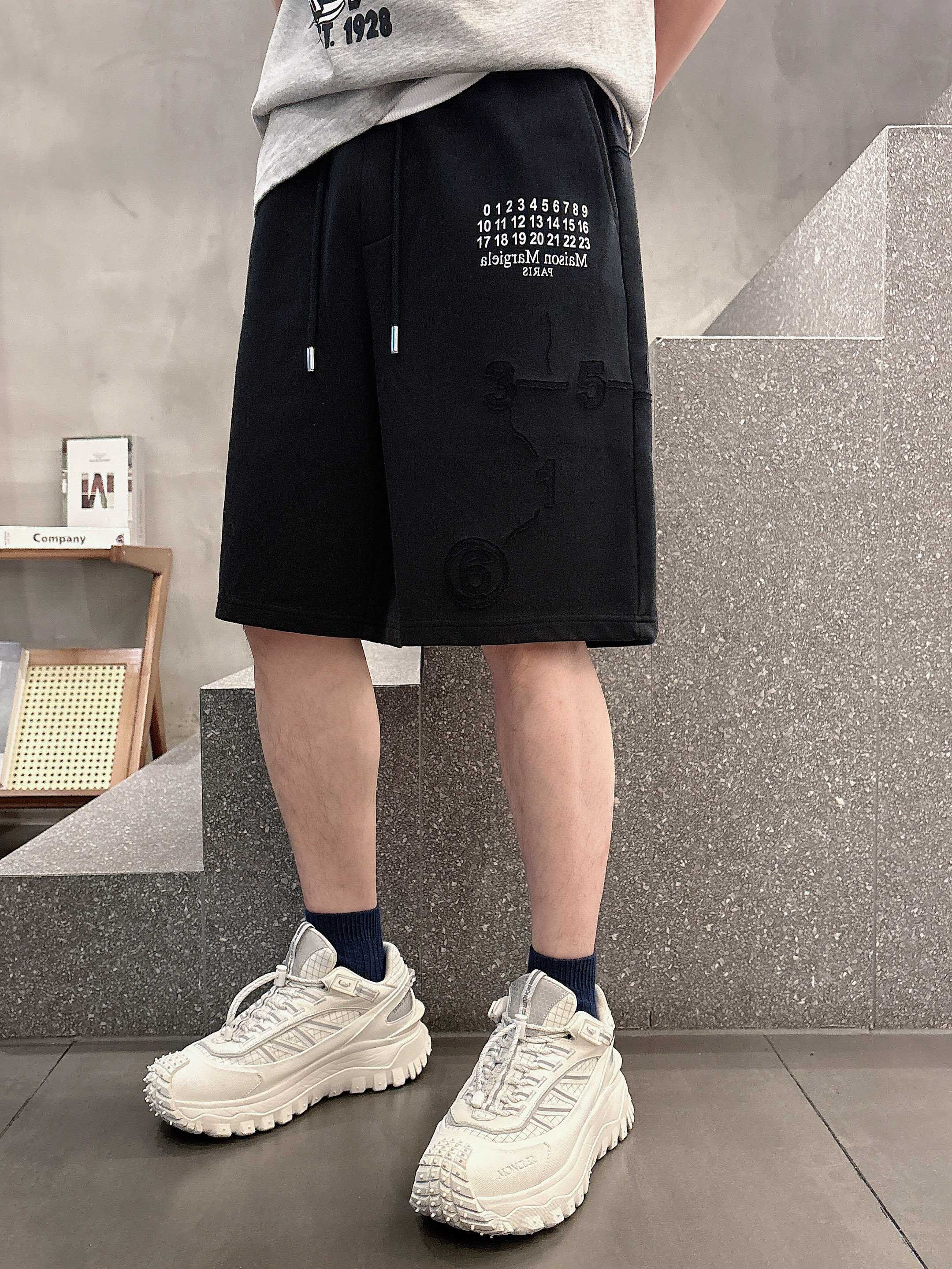 LuxluxHouse Best Quality Clothes Pants Chanel & Maison Margiela