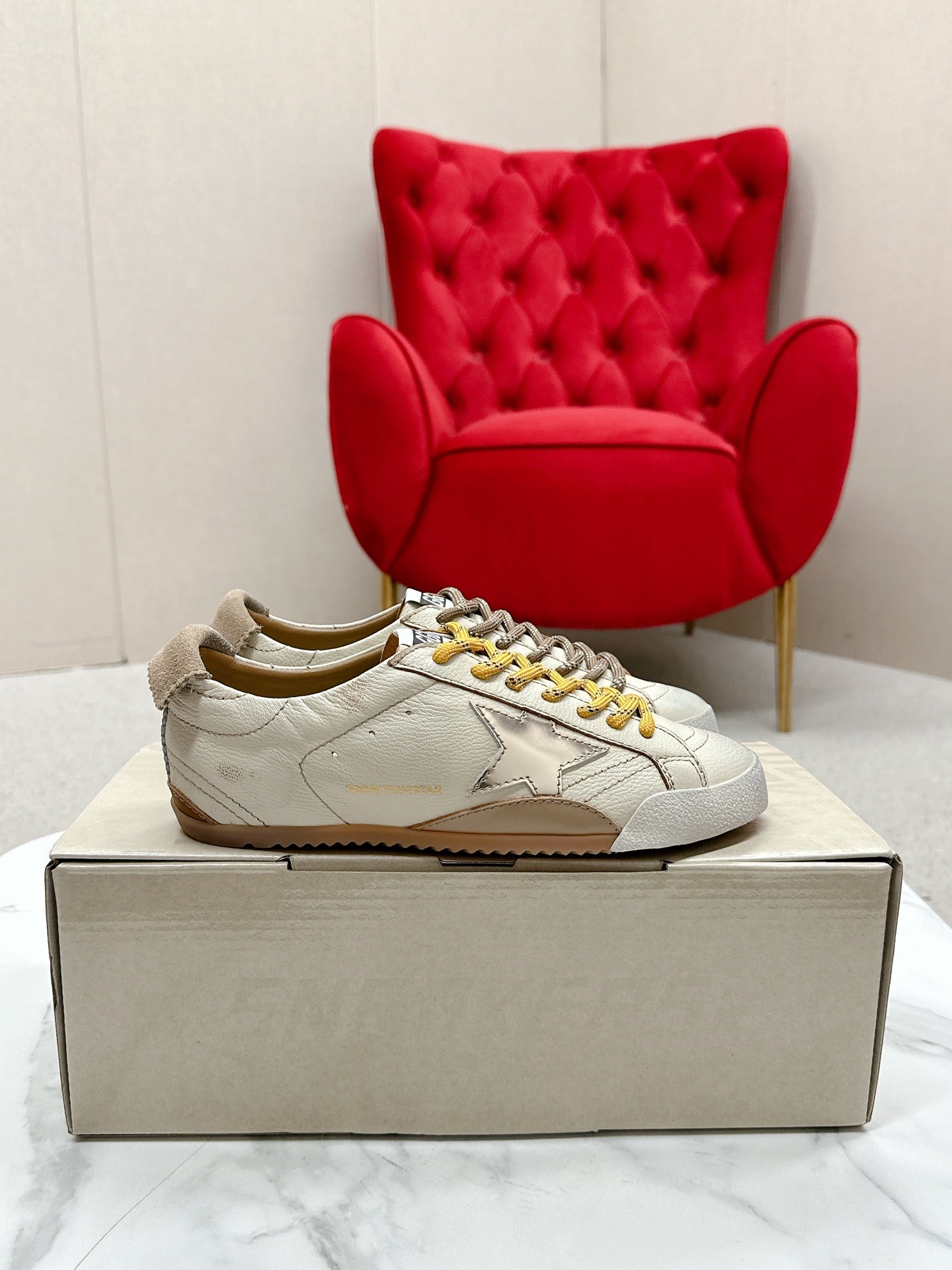 LuxluxHouse Best Quality Shoes Golden Goose