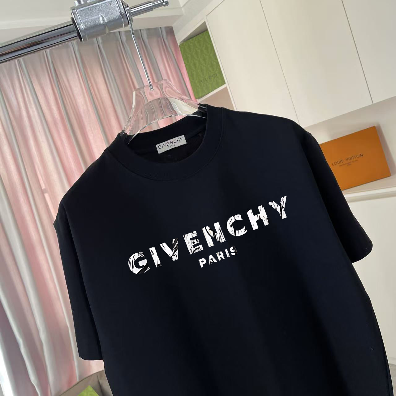 LuxluxHouse Best Quality Clothes Givenchy T-shirt