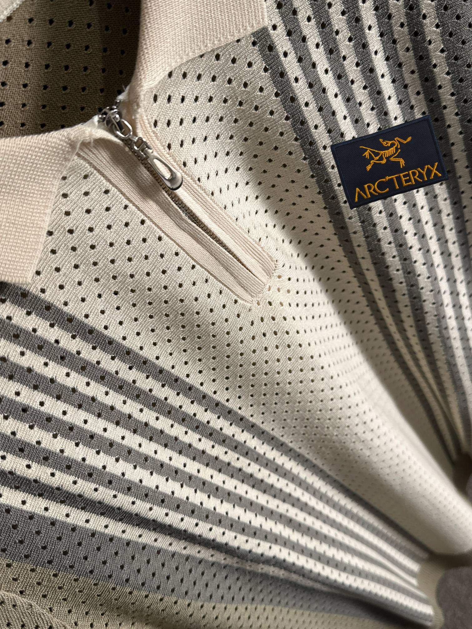 LuxluxHouse Best Quality Clothes Shirts&Polo Arcteryx