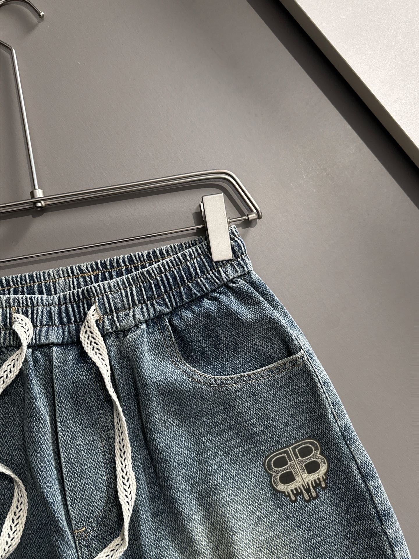LuxluxHouse Best Quality Clothes Balenciaga Pants