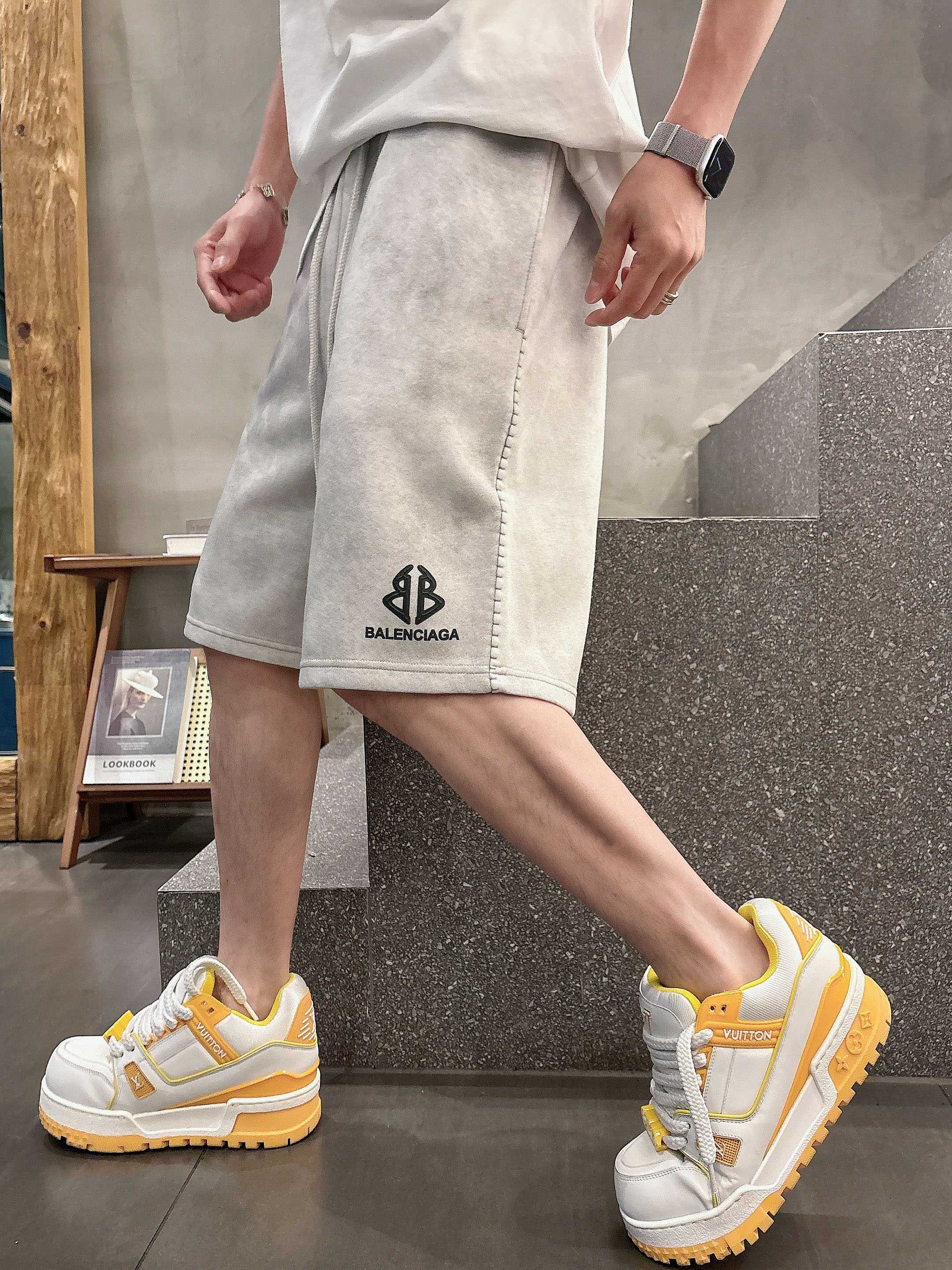 LuxluxHouse Best Quality Clothes Balenciaga Pants