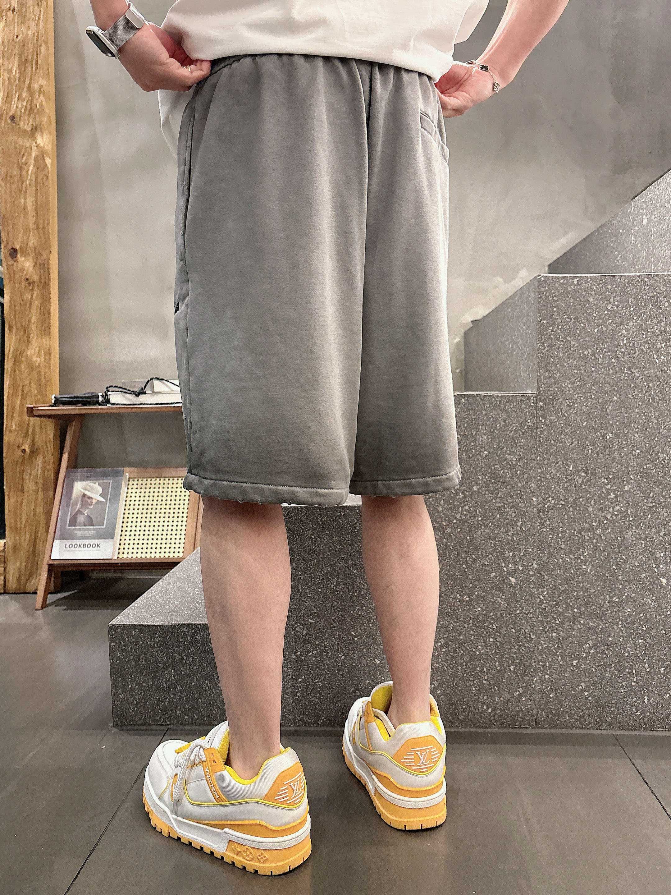 LuxluxHouse Best Quality Clothes Balenciaga Pants