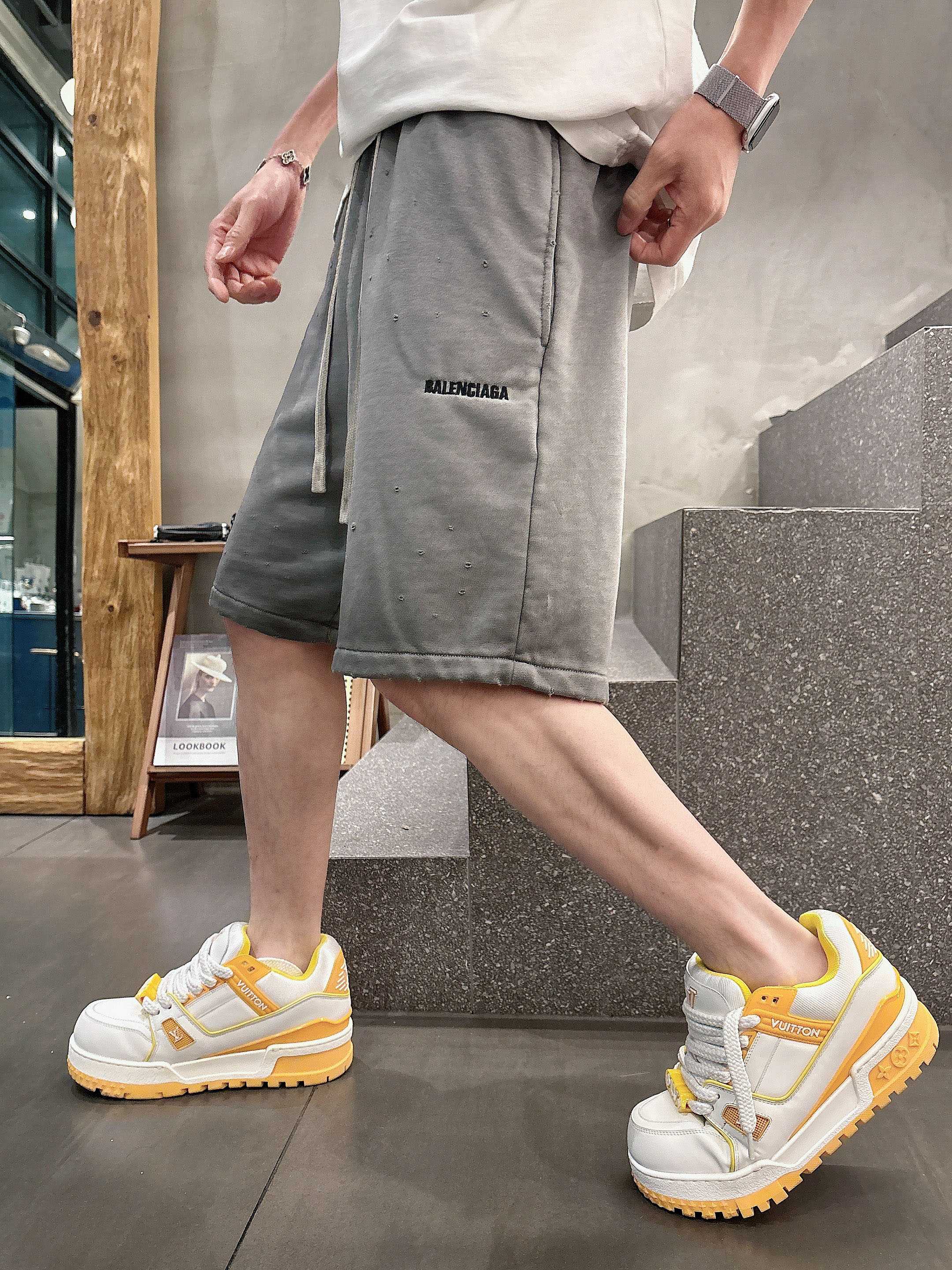 LuxluxHouse Best Quality Clothes Balenciaga Pants