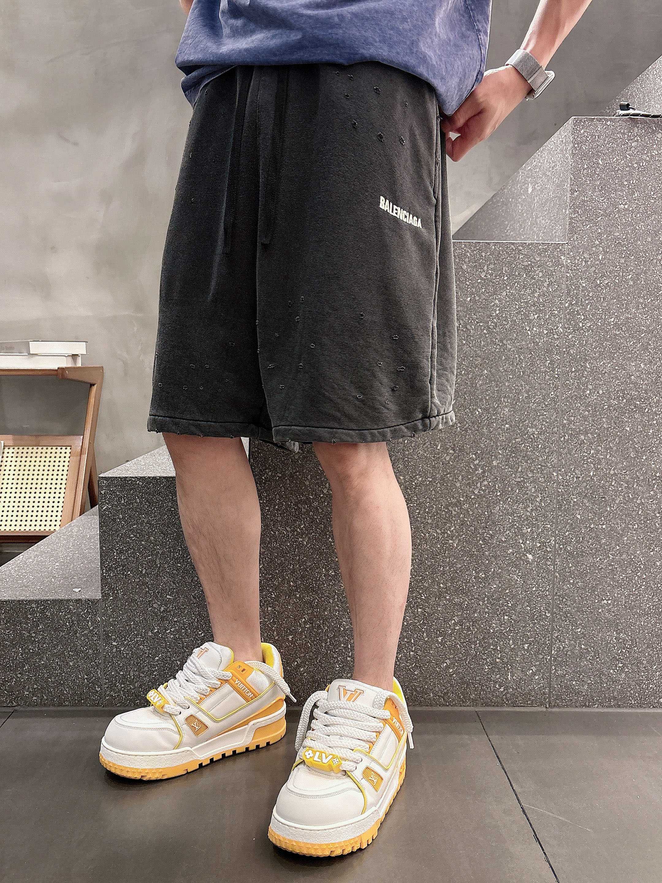 LuxluxHouse Best Quality Clothes Balenciaga Pants