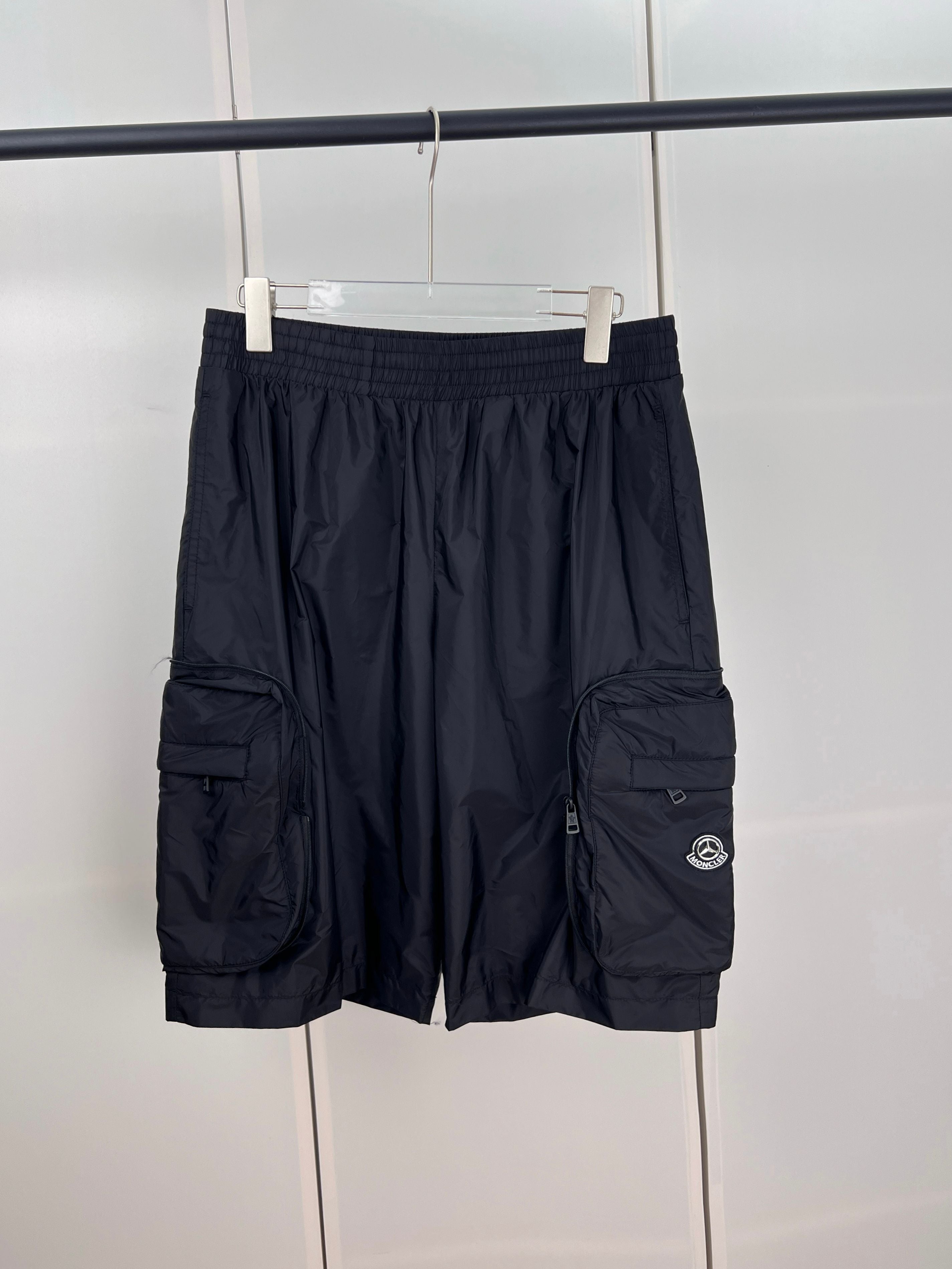 LuxluxHouse Best Quality Clothes Pants Moncler