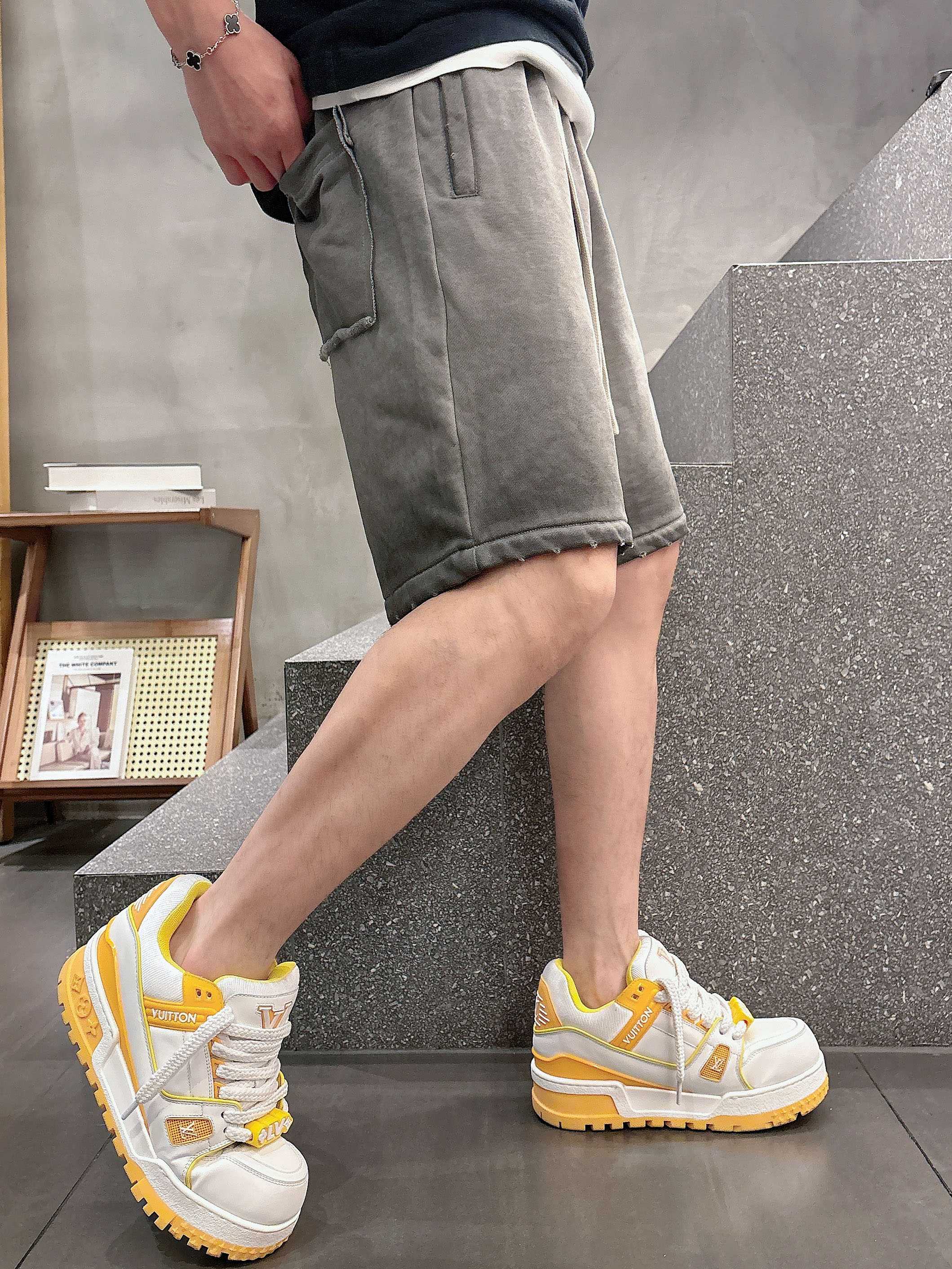 LuxluxHouse Best Quality Clothes Balenciaga Pants