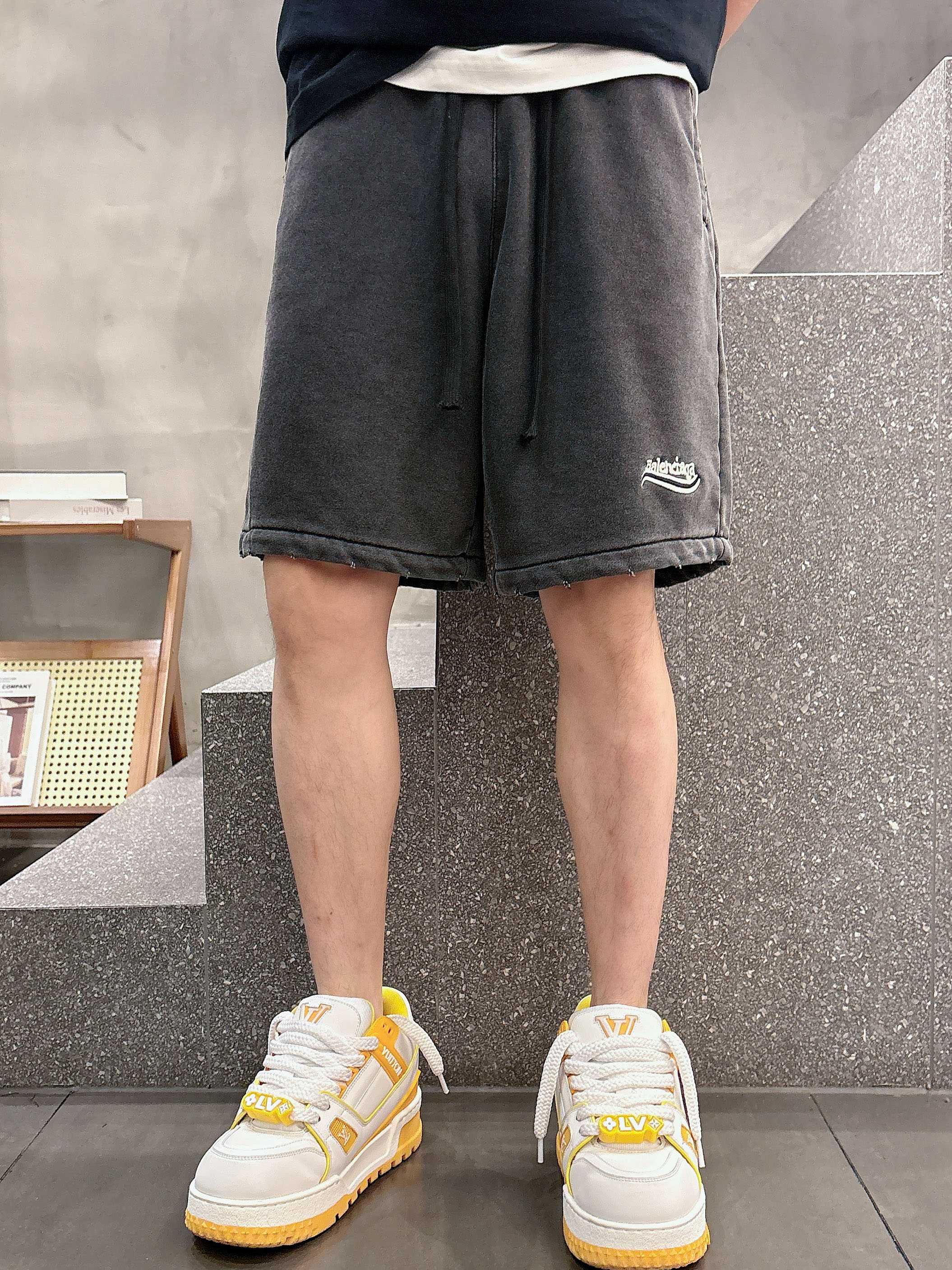 LuxluxHouse Best Quality Clothes Balenciaga Pants
