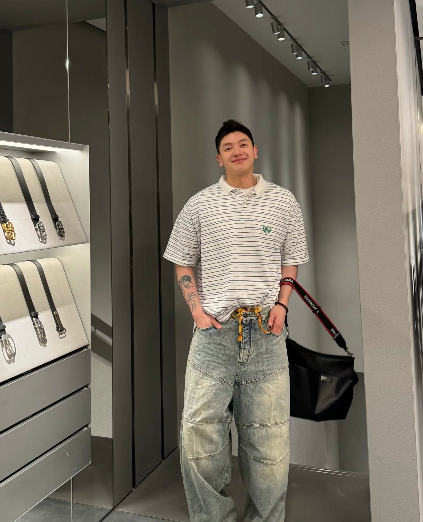 LuxluxHouse Best Quality Clothes Balenciaga Shirts&Polo